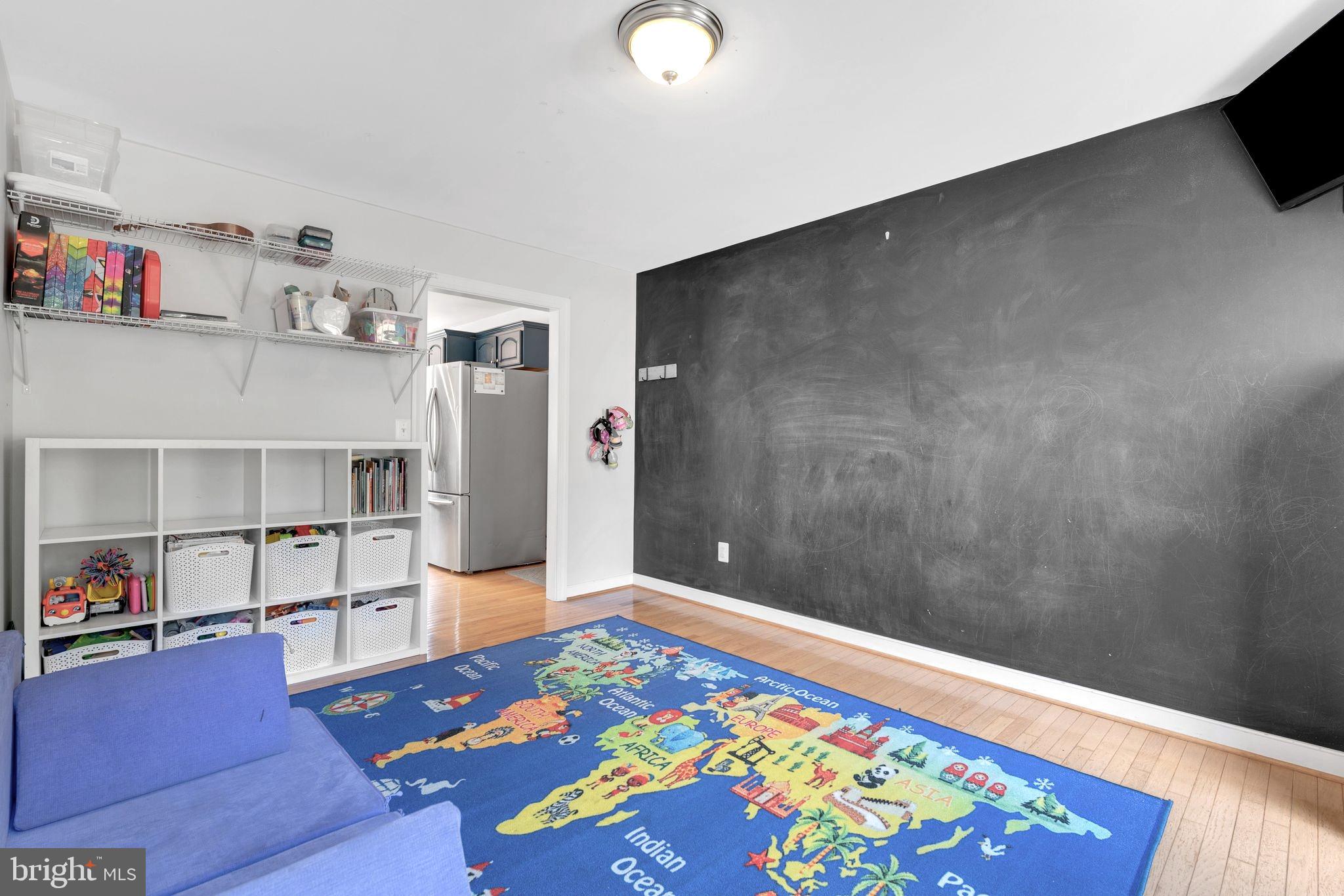 SOUTH WOODS - Residential