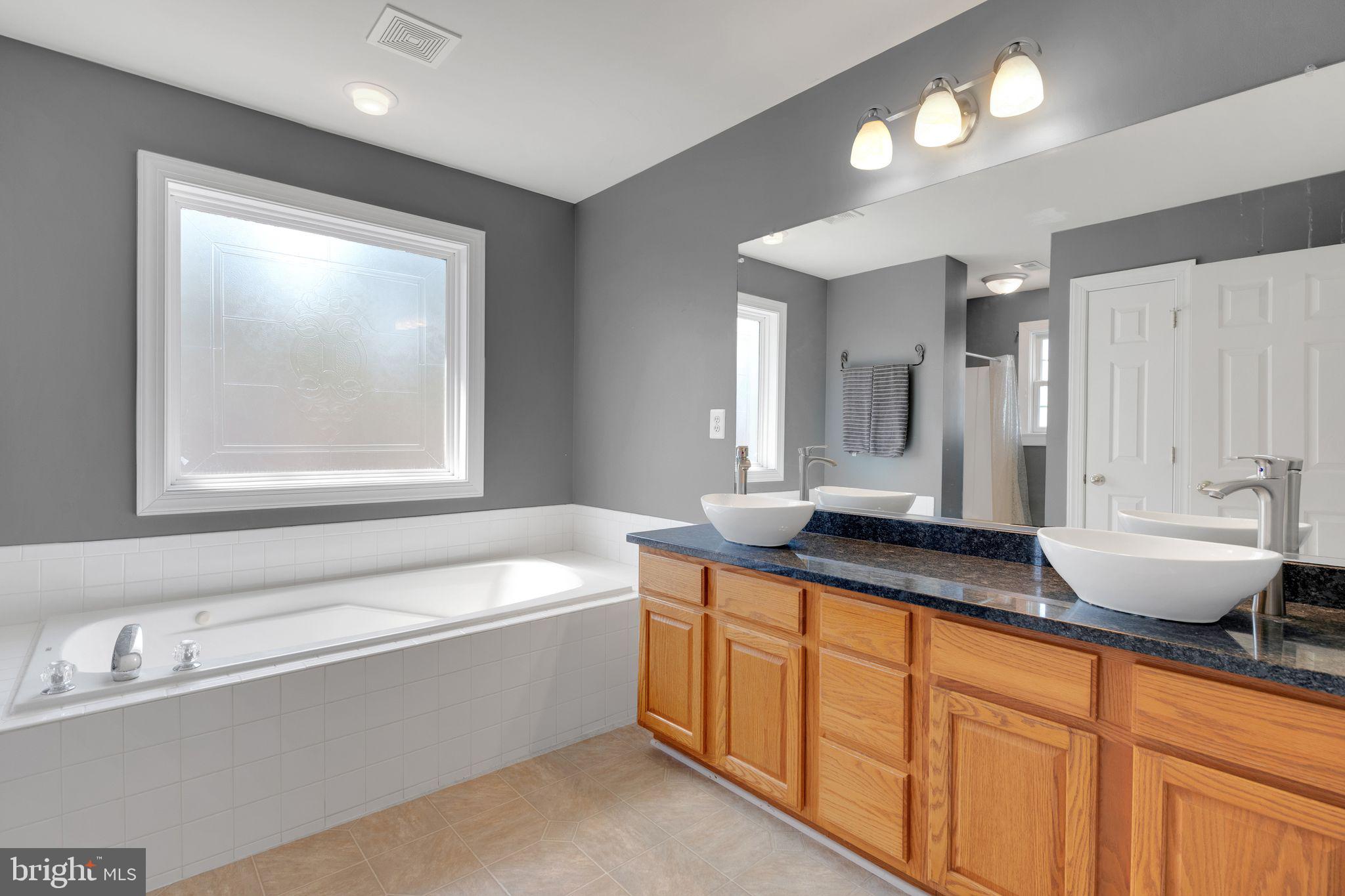 SOUTH WOODS - Residential