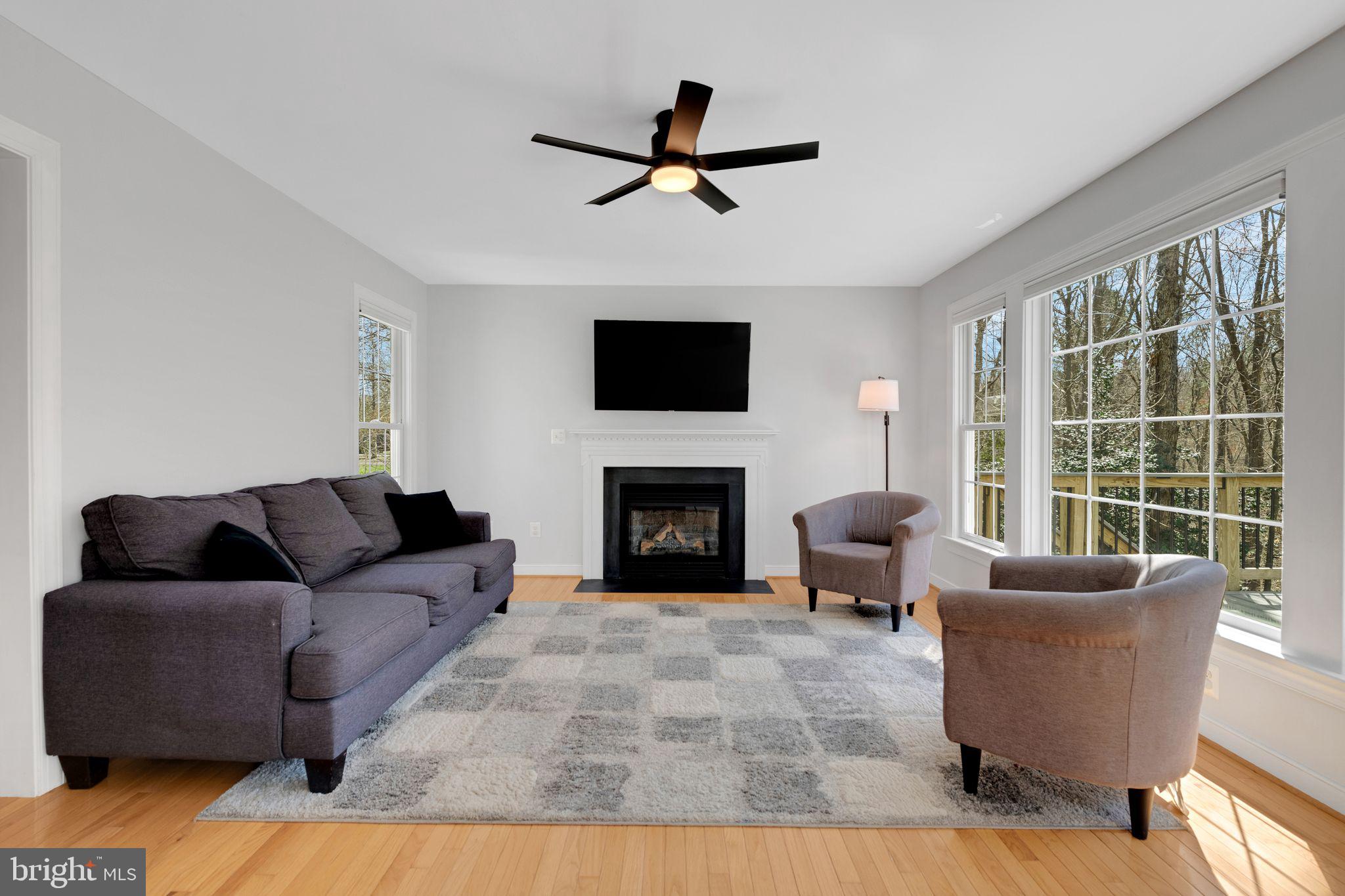 SOUTH WOODS - Residential