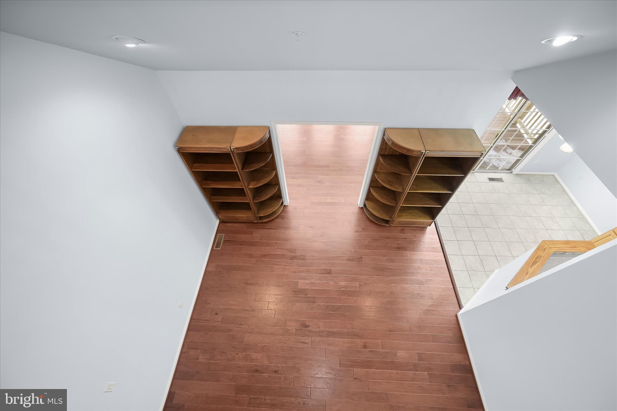 HICKORY CREST - Residential