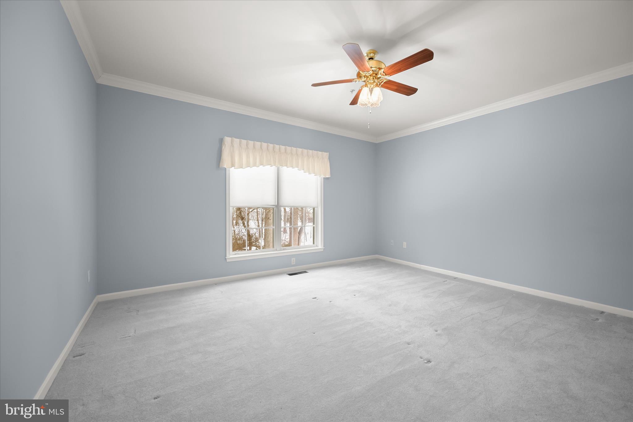 HICKORY CREST - Residential