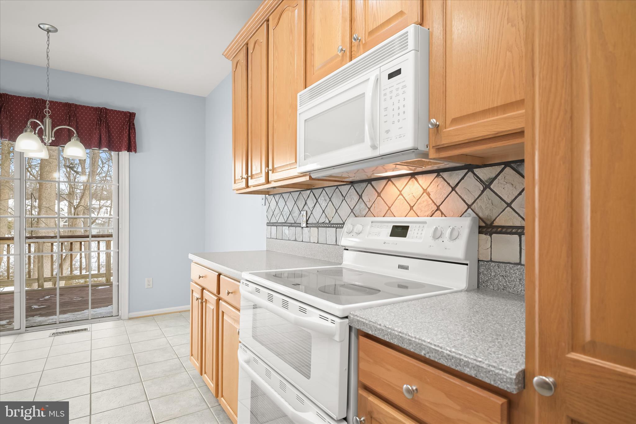 HICKORY CREST - Residential