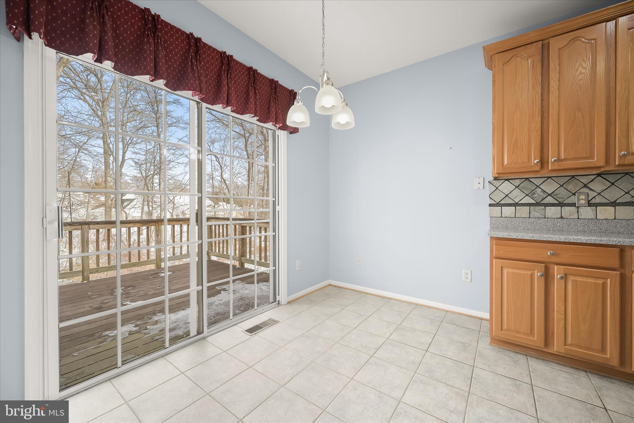 HICKORY CREST - Residential