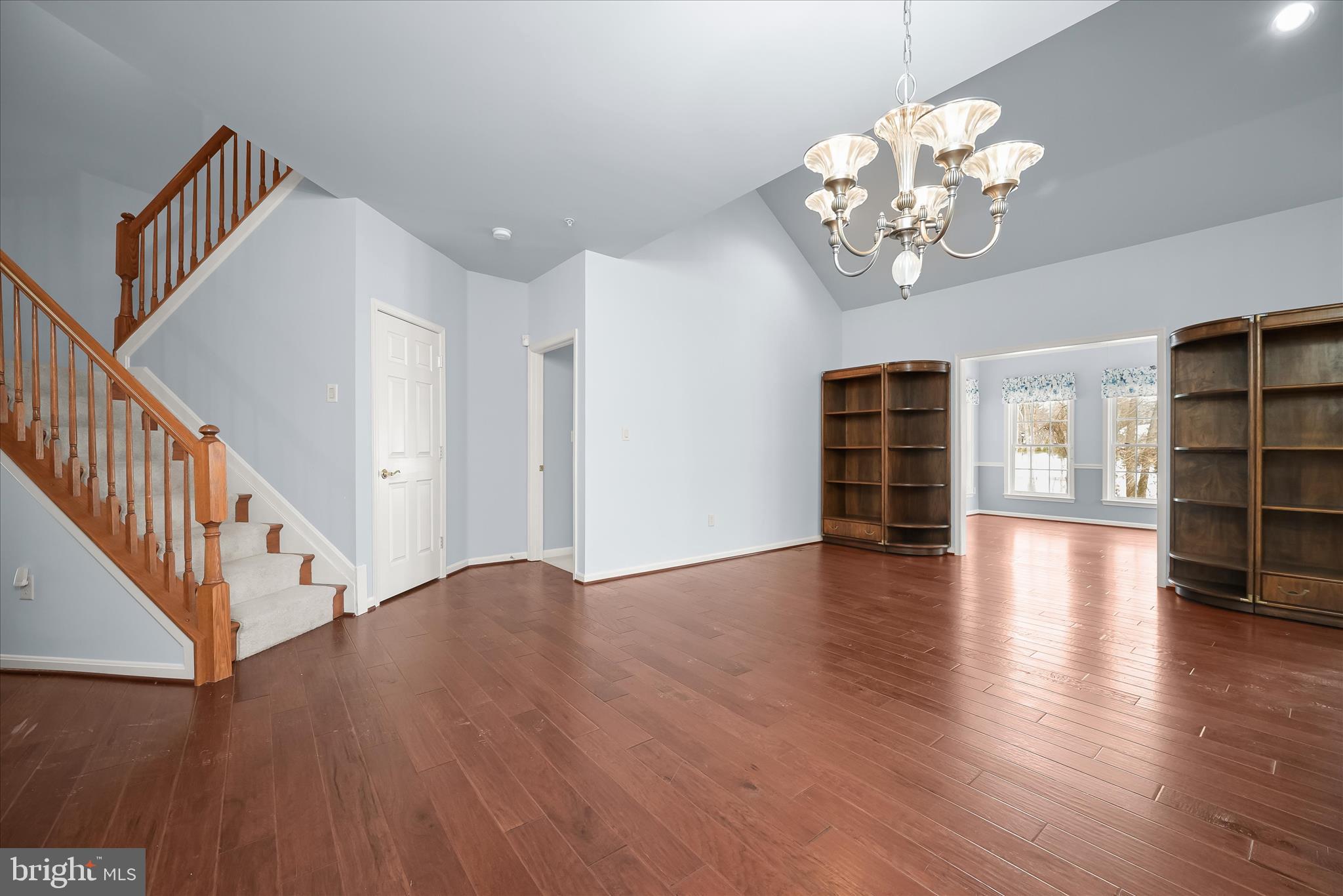 HICKORY CREST - Residential