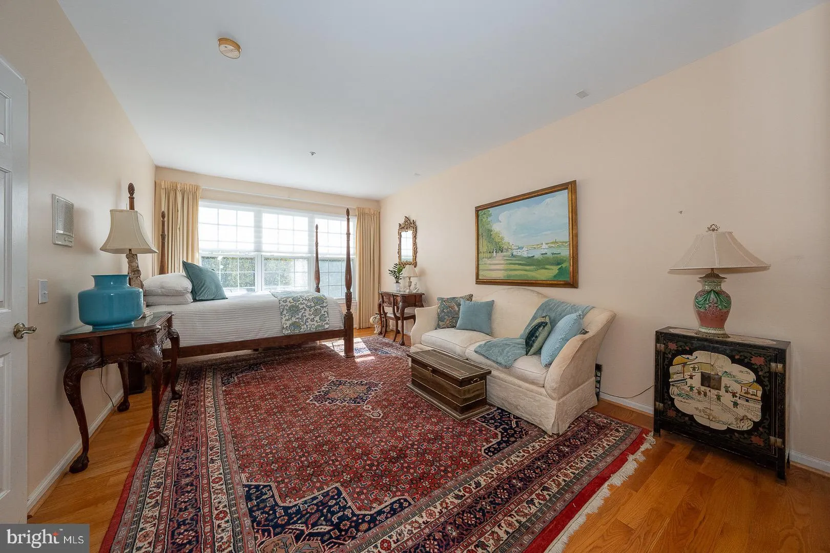 Springfield, Pennsylvania 19064, United States, 2 Bedrooms Bedrooms, ,3 BathroomsBathrooms,Residential,Coming Soon,233540