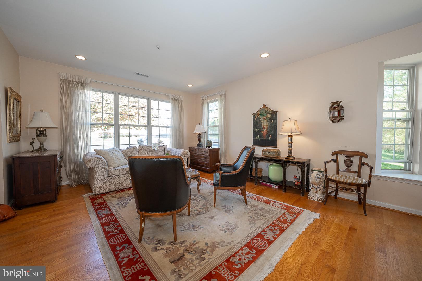1521 SNEAD GREEN