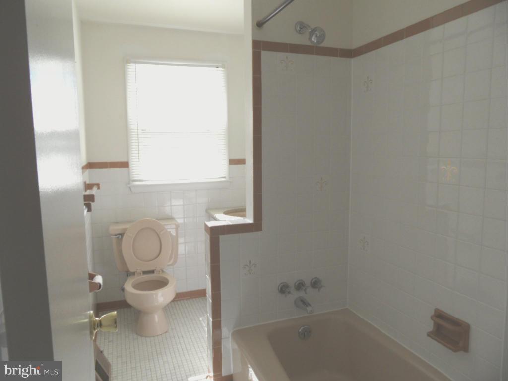 BOONE MEADOWS - Residential Lease