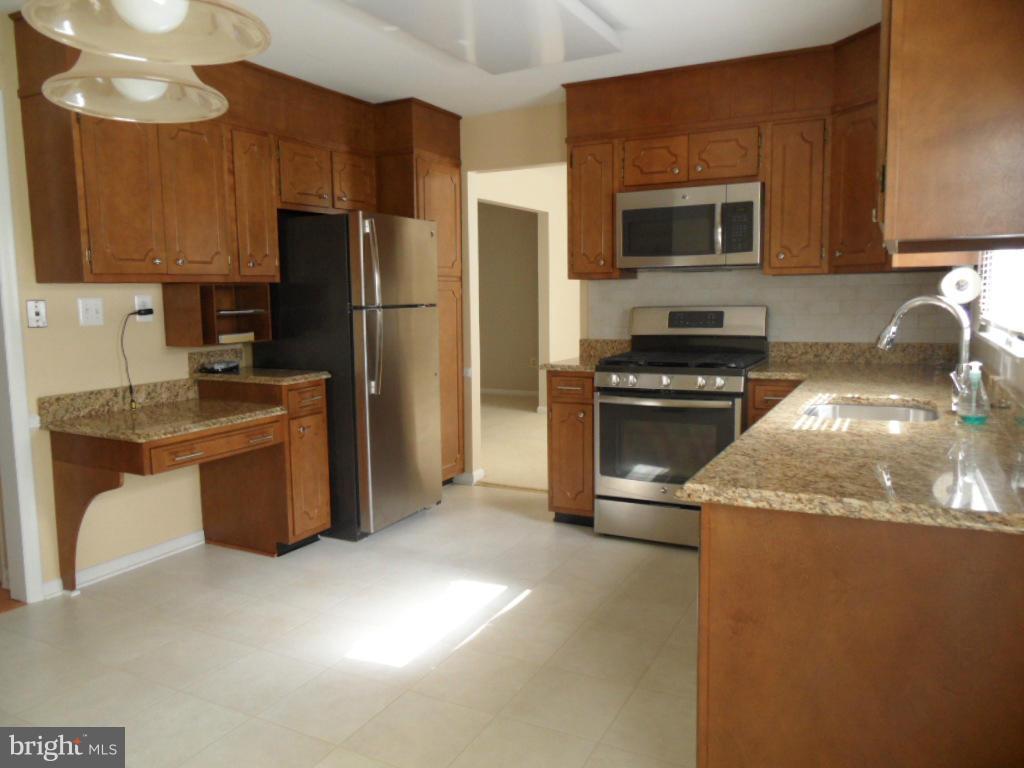 BOONE MEADOWS - Residential Lease