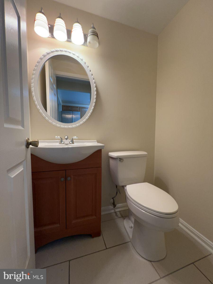 AMBER MEADOWS - Residential Lease