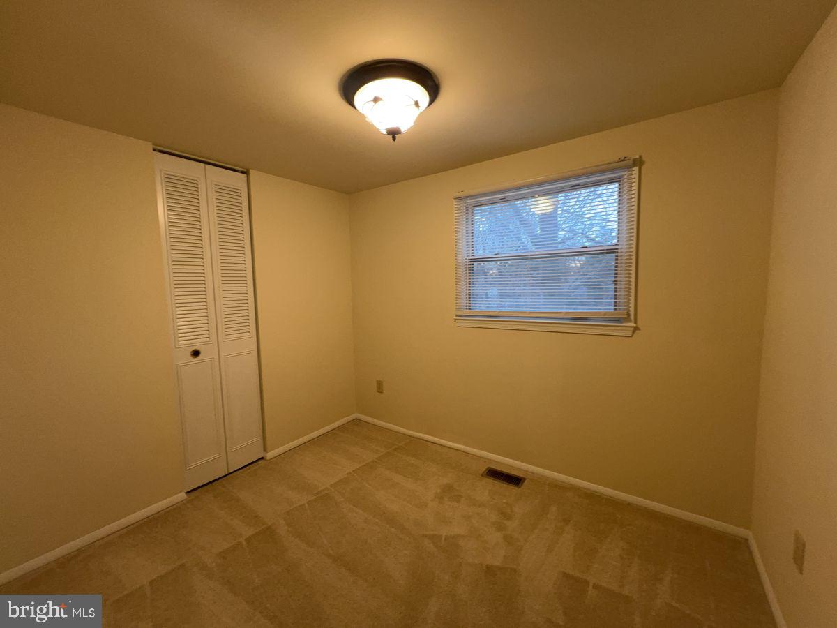 AMBER MEADOWS - Residential Lease