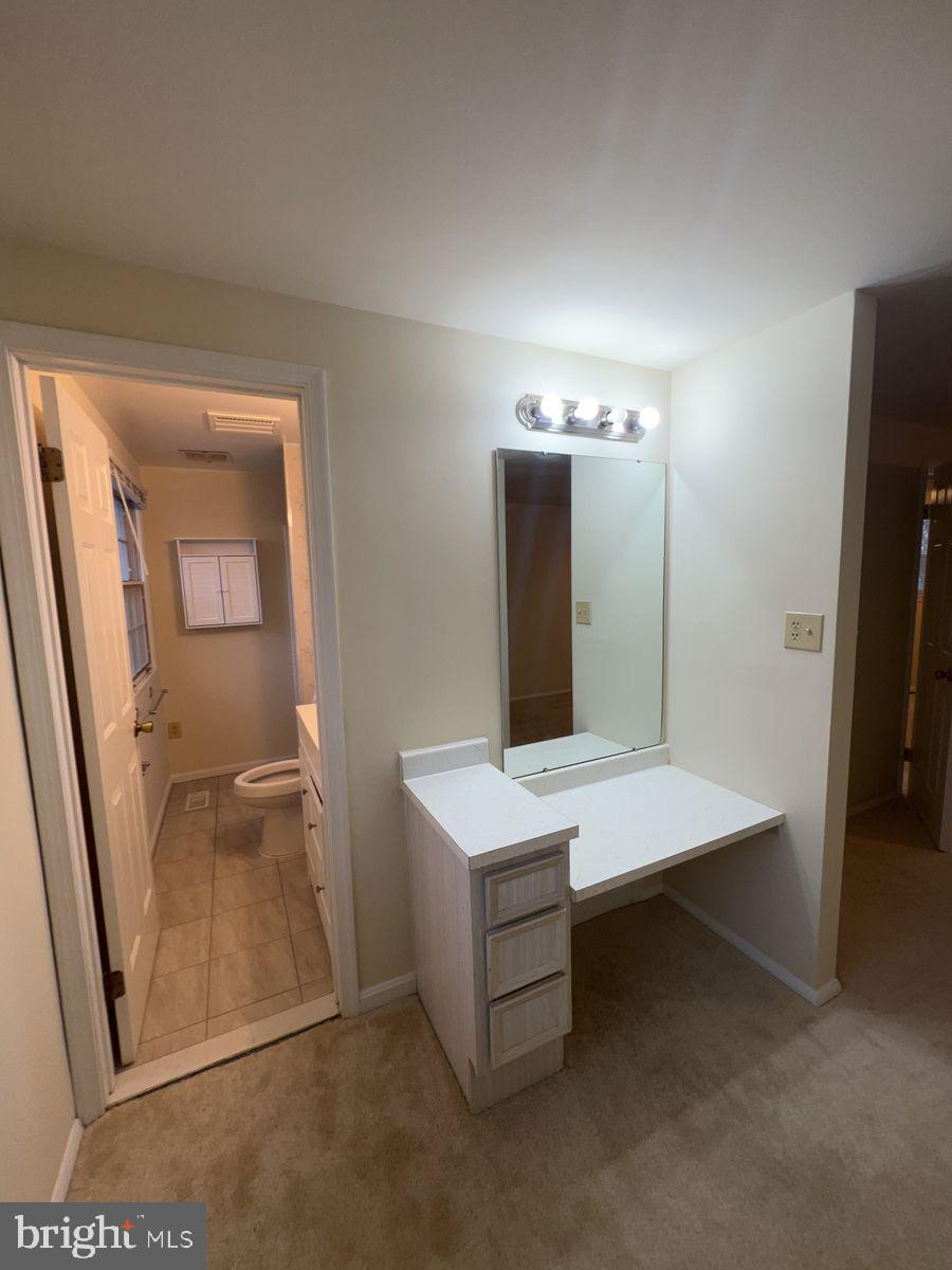 AMBER MEADOWS - Residential Lease