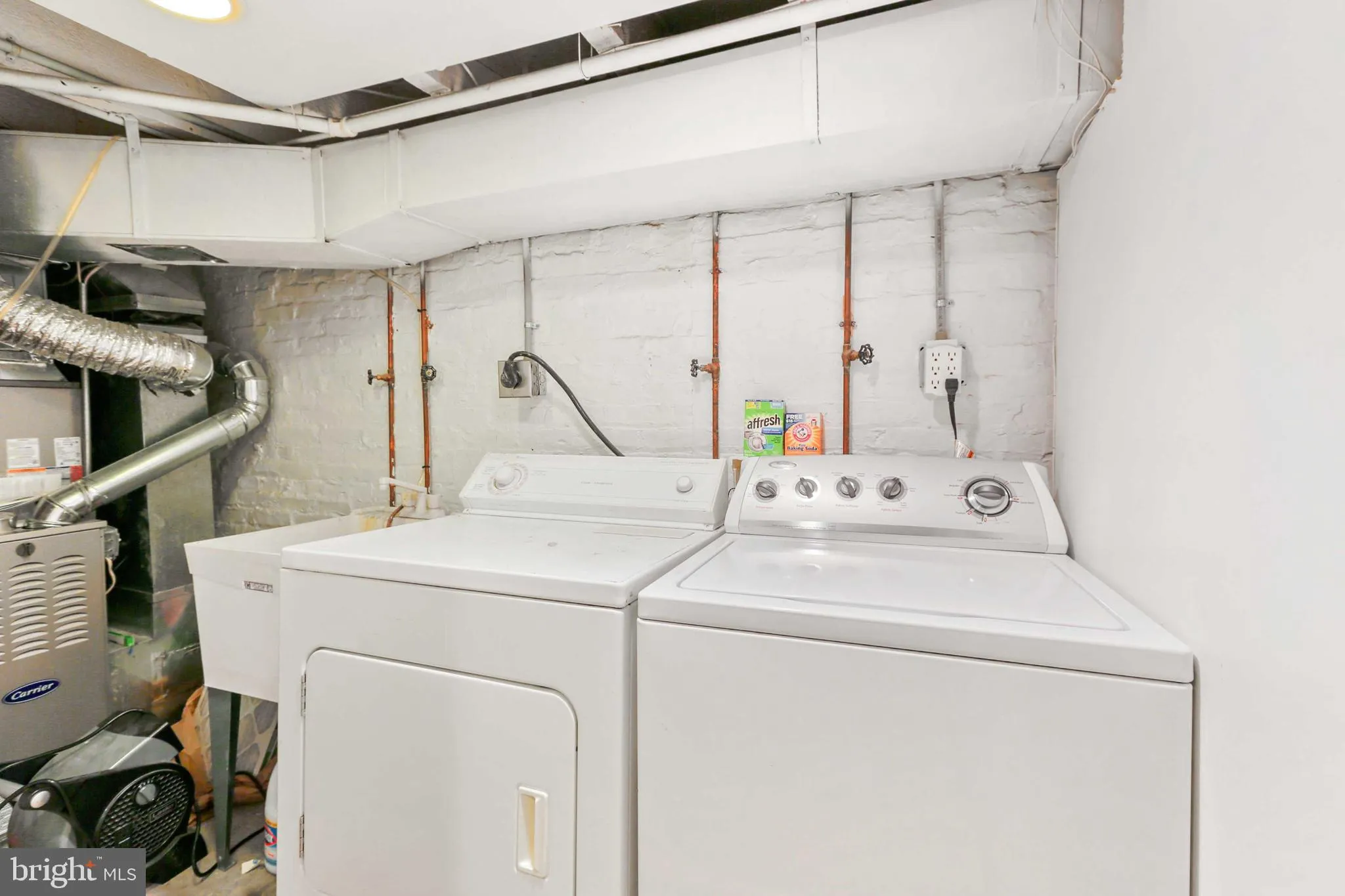 Baltimore, Maryland 21224, United States, 3 Bedrooms Bedrooms, ,2 BathroomsBathrooms,Residential,Active,87257