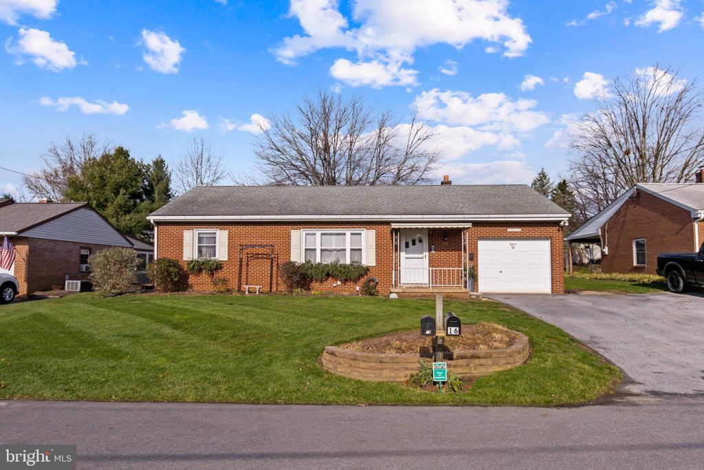 Photo of 15 VIOLET AVE, WILLOW STREET, PA 17584 (MLS # PALA2028104)