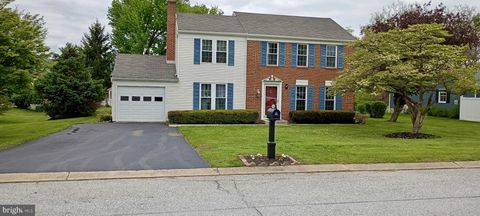 Photo of 4497 Cedarwood Drive, YORK, PA 17402 (MLS # PAYK2101030)