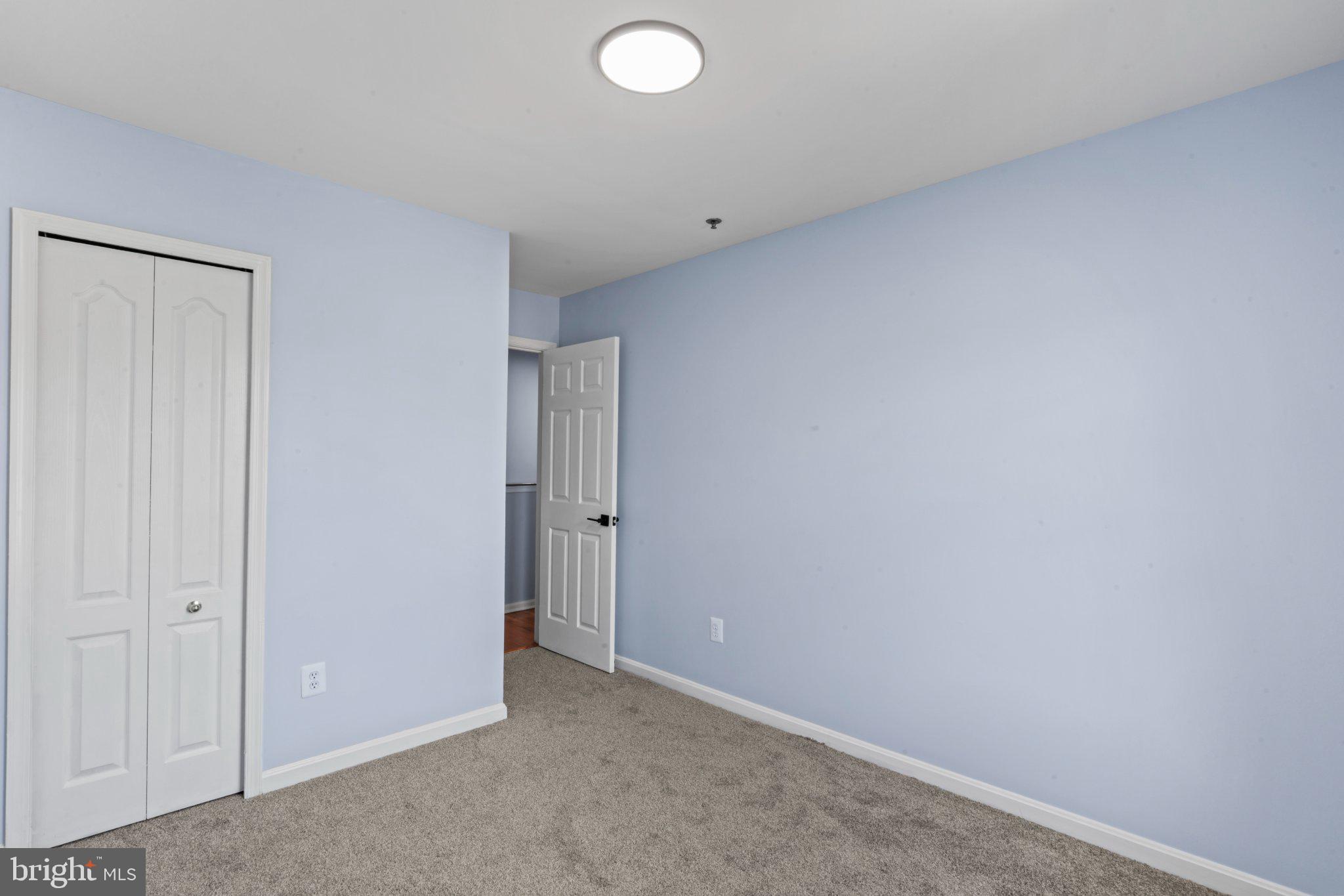 122 PERSIMMON CIRCLE
