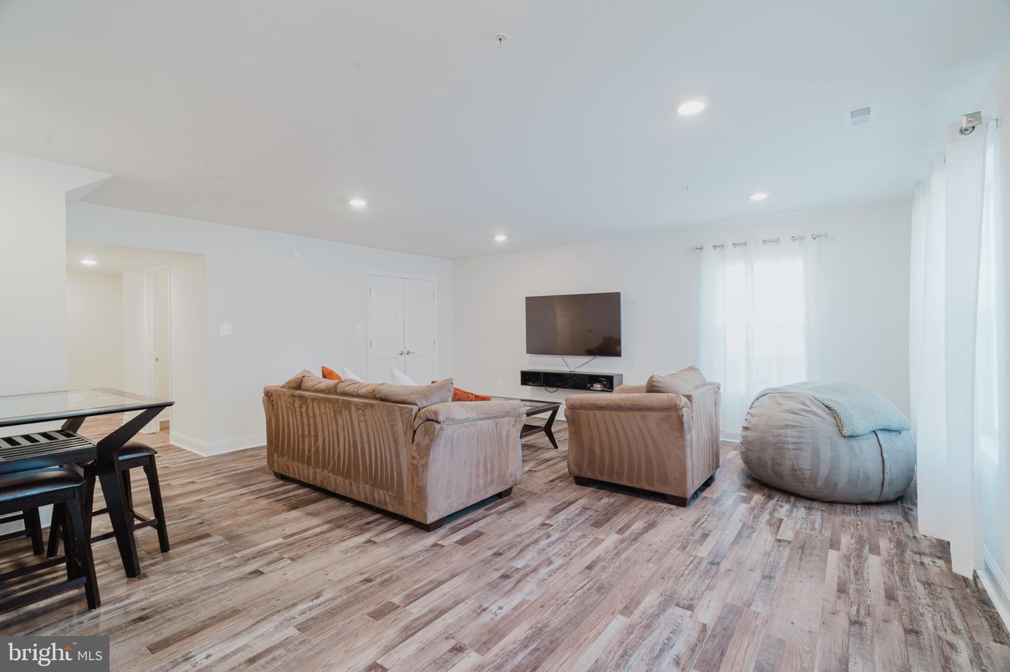 THE WOODS AT MYRTLE POINT - Residential