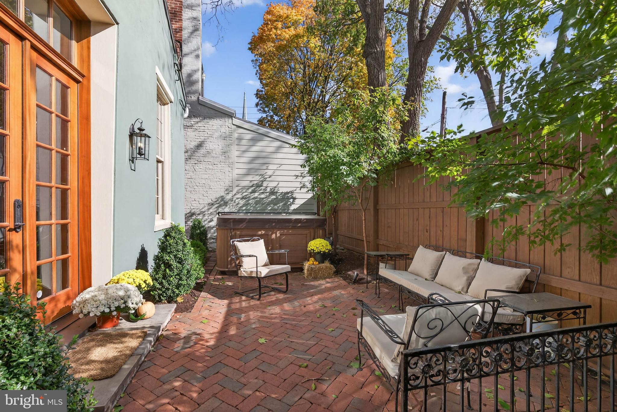 MUSSERTOWN - Residential