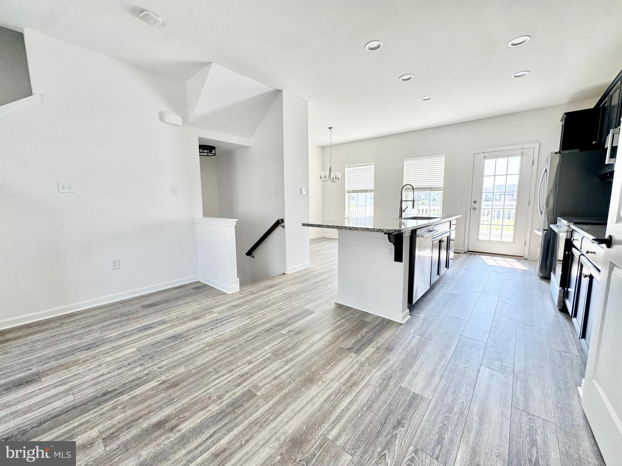 1066 WICKERSHAM WAY