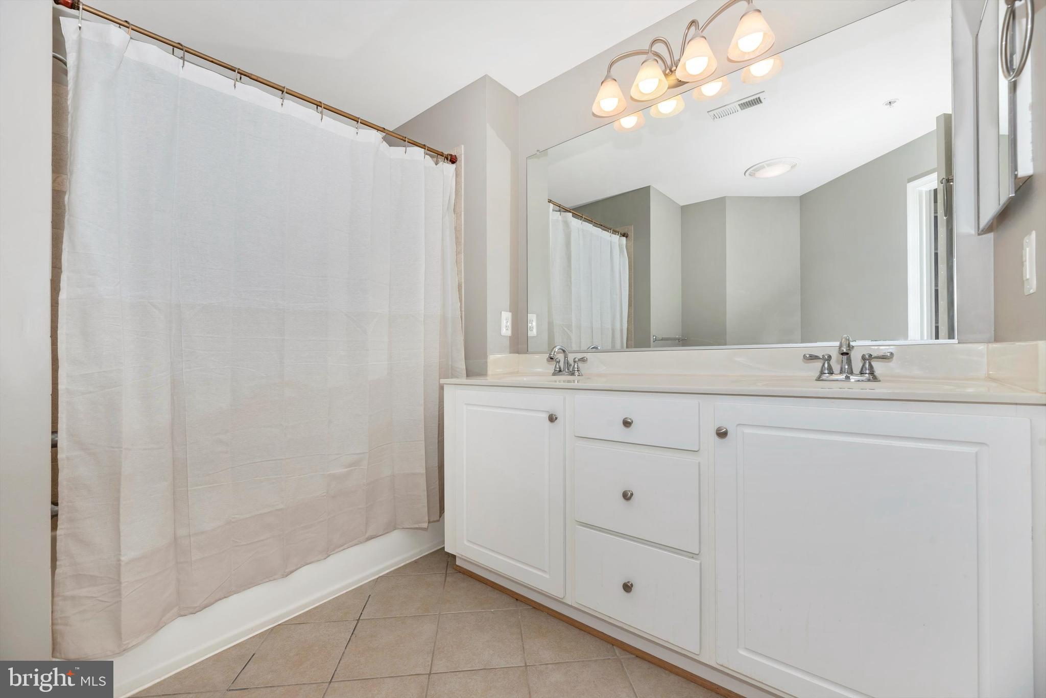 RIDGEVIEW III - Residential