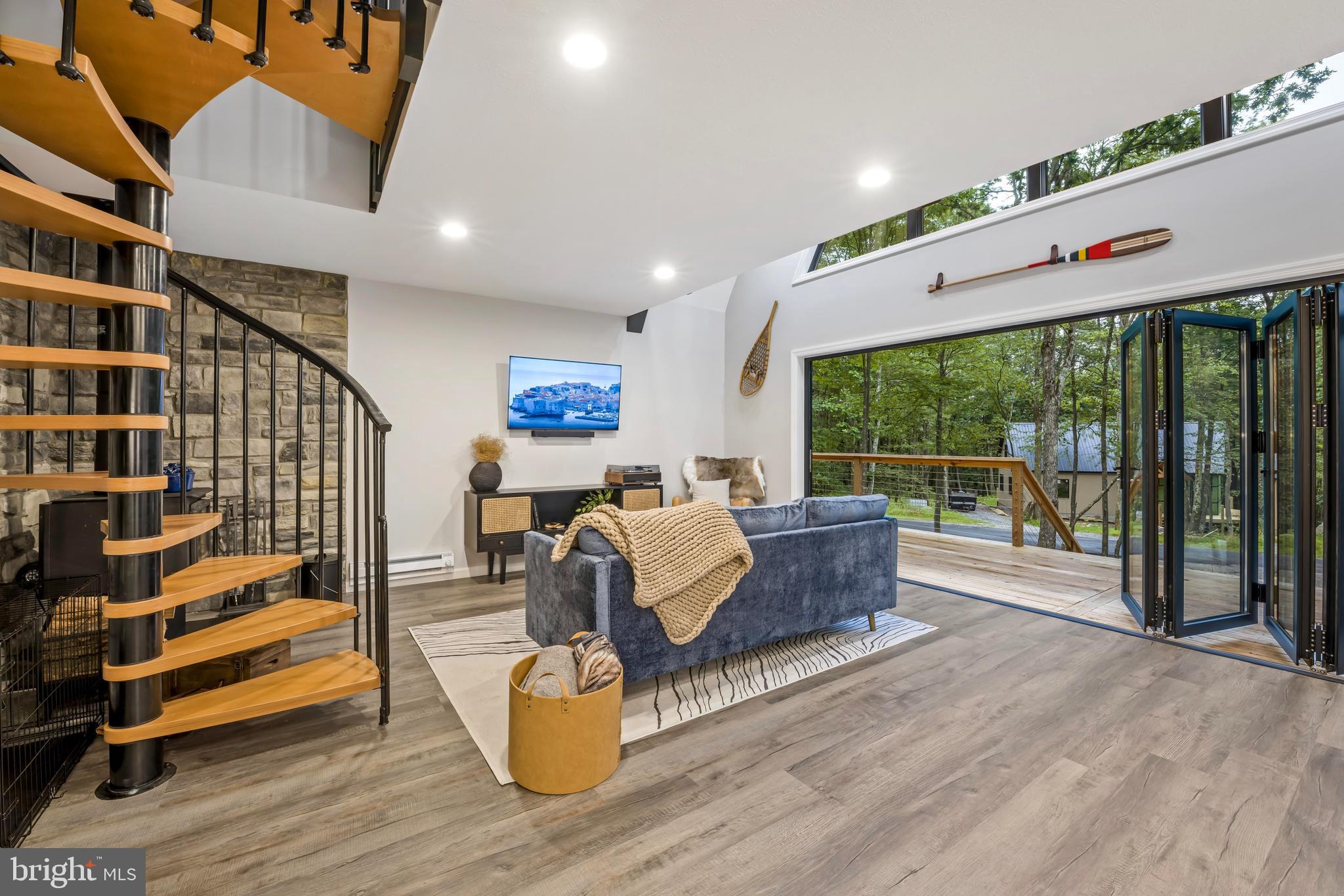 ALPINE LAKE  RESORT - Residential