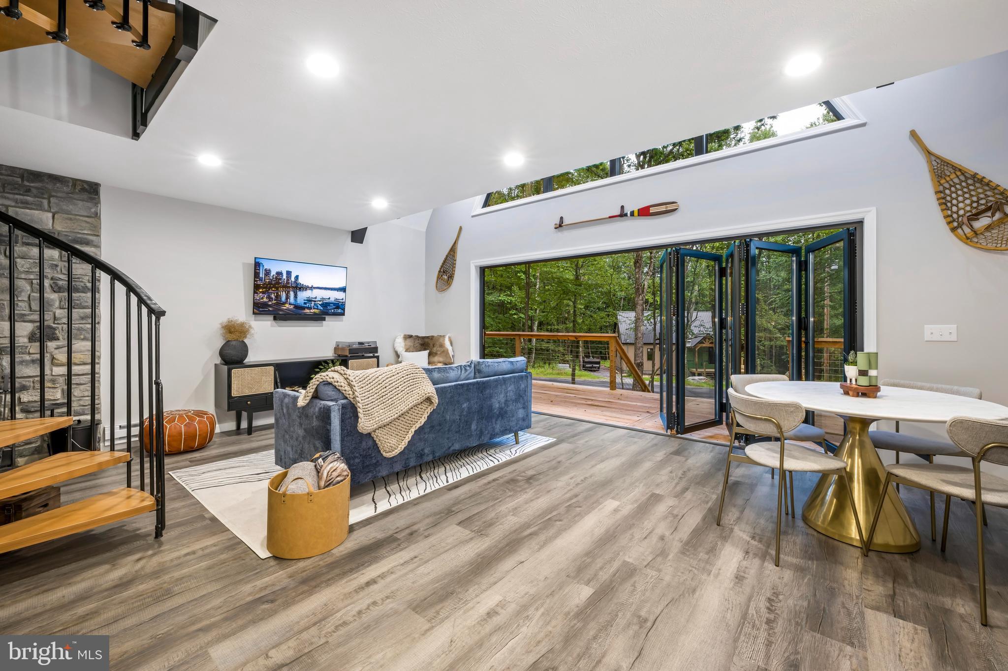 ALPINE LAKE  RESORT - Residential