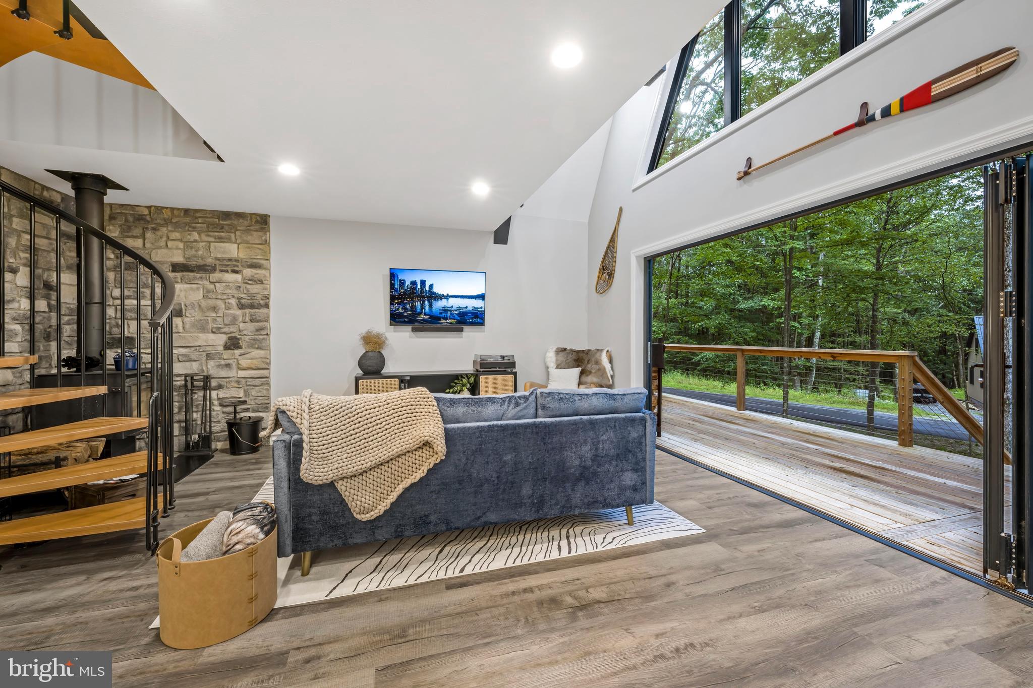 ALPINE LAKE  RESORT - Residential