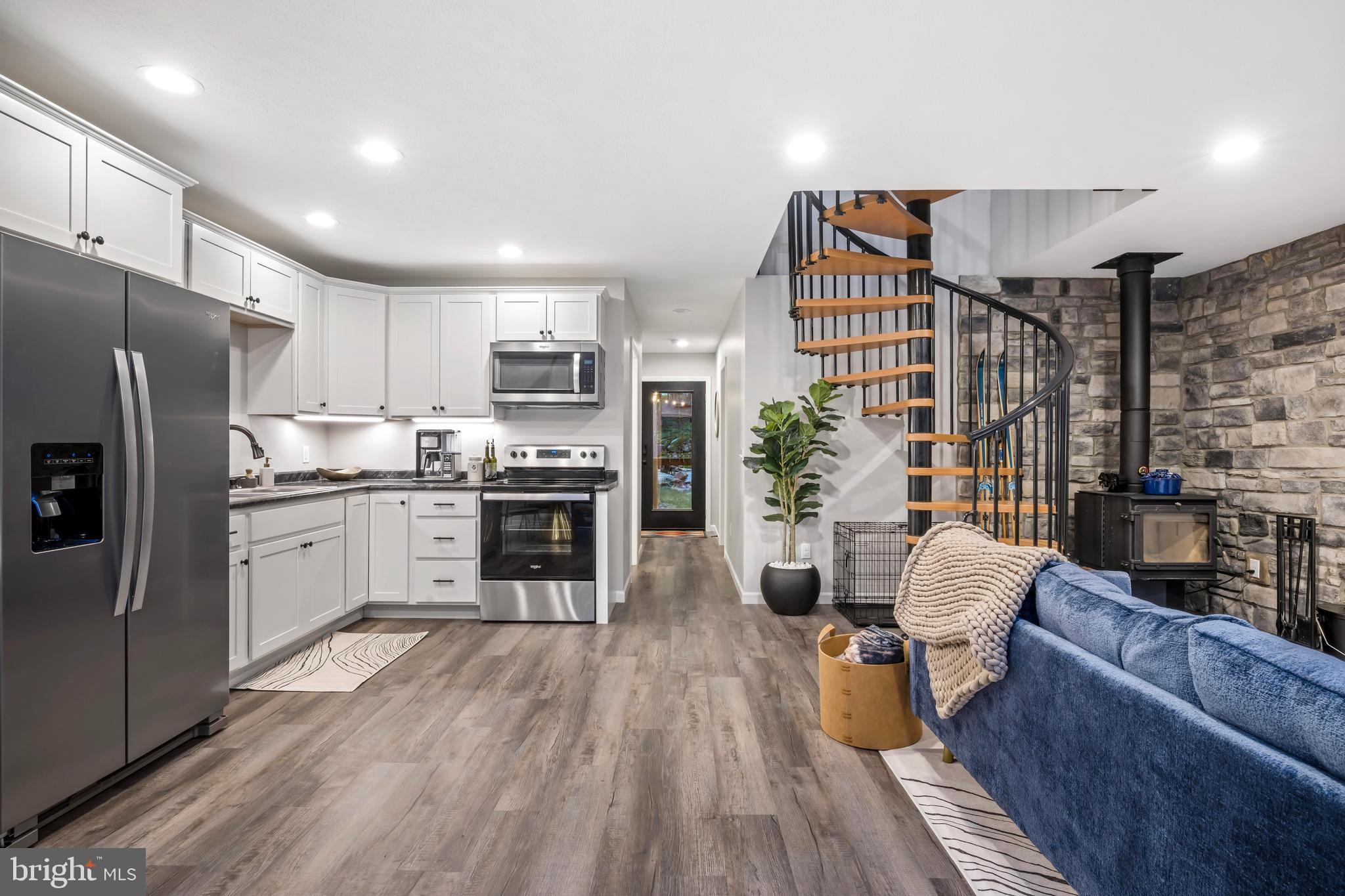 ALPINE LAKE  RESORT - Residential