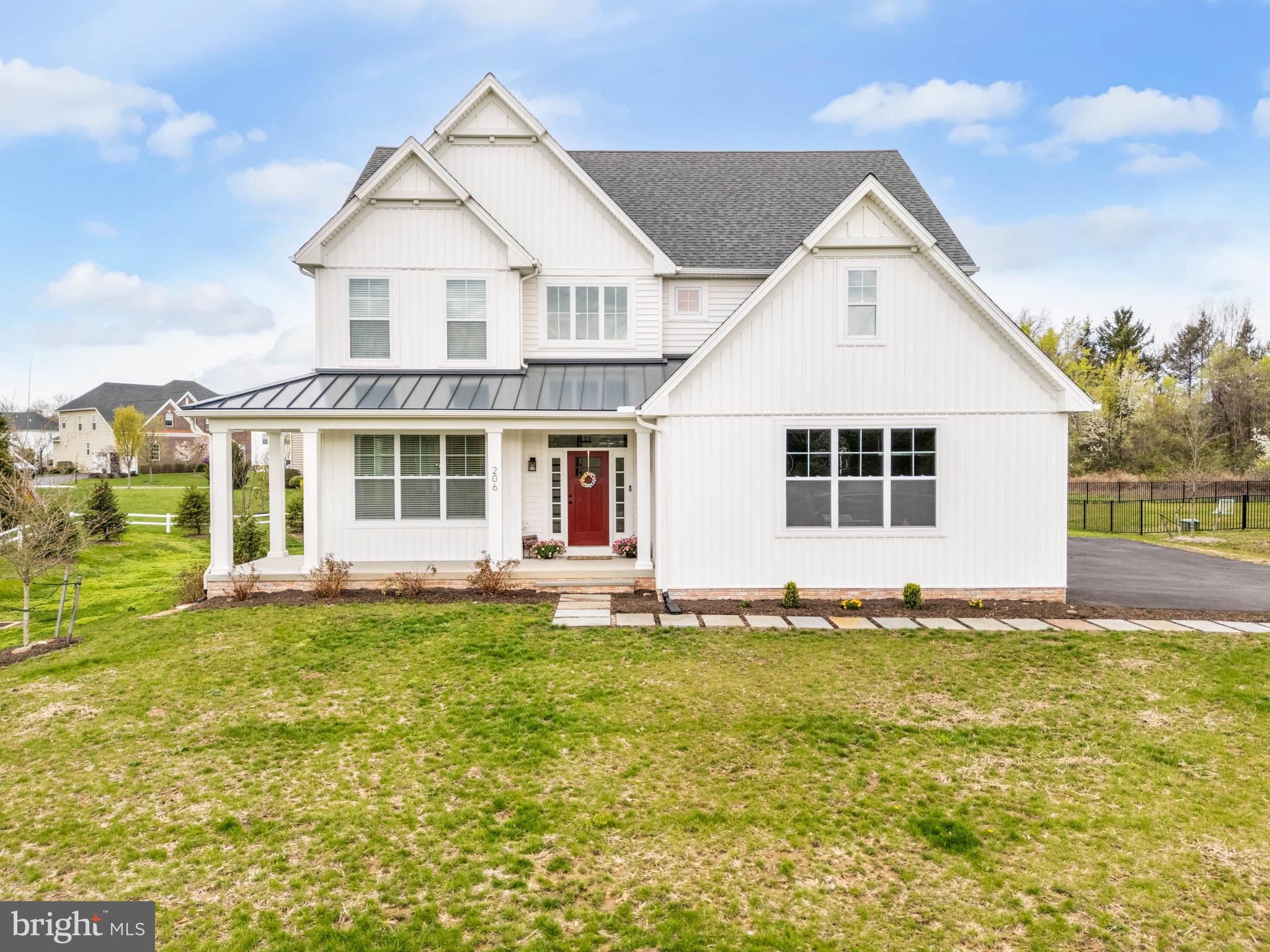 206 VALLEY CREEK LANE
