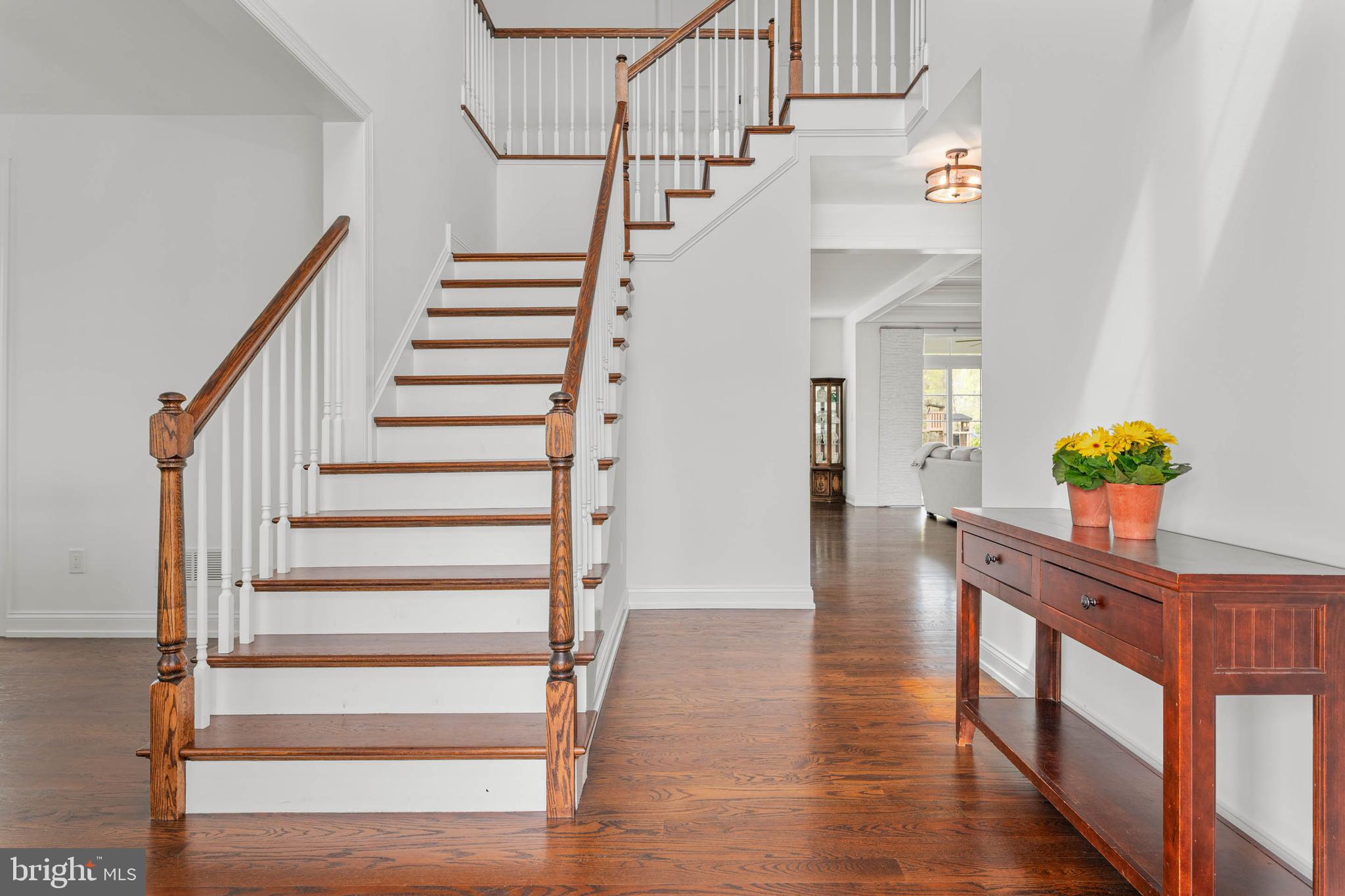 206 VALLEY CREEK LANE
