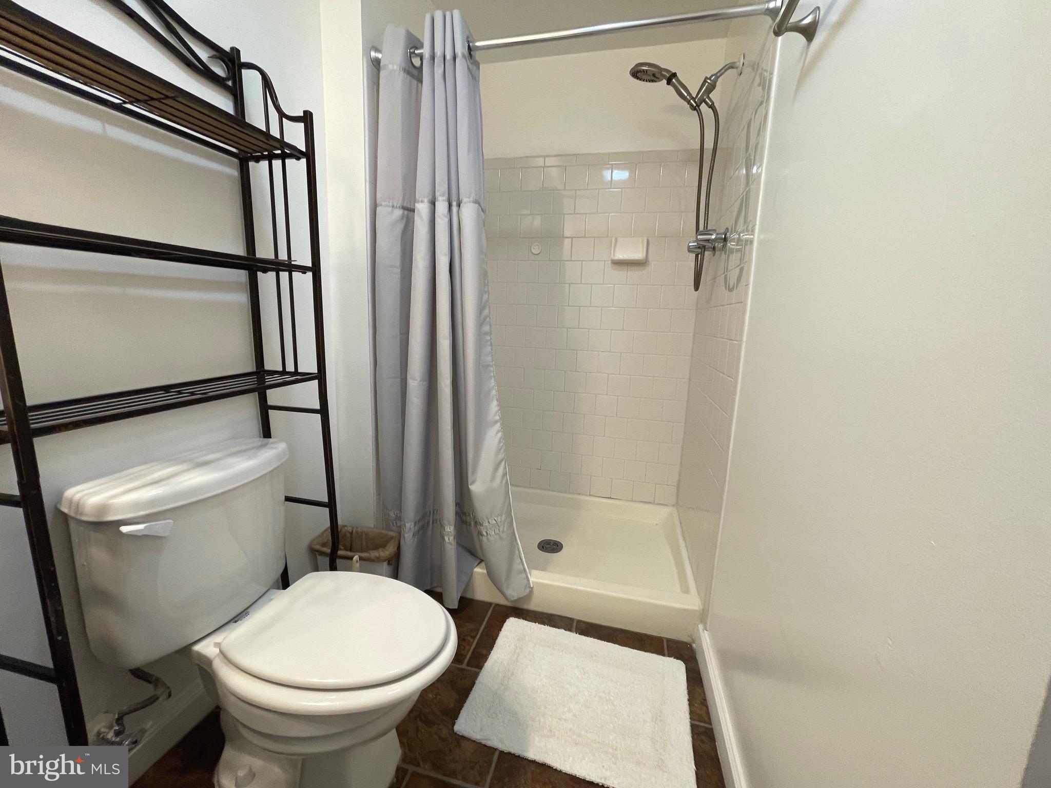 PEMBROOK VILLAGE - Residential Lease