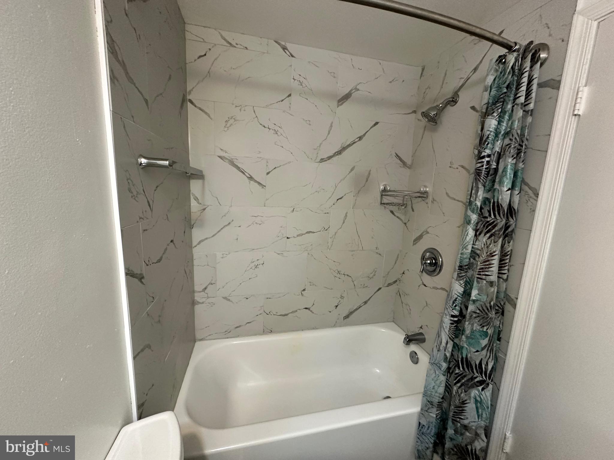 PEMBROOK VILLAGE - Residential Lease