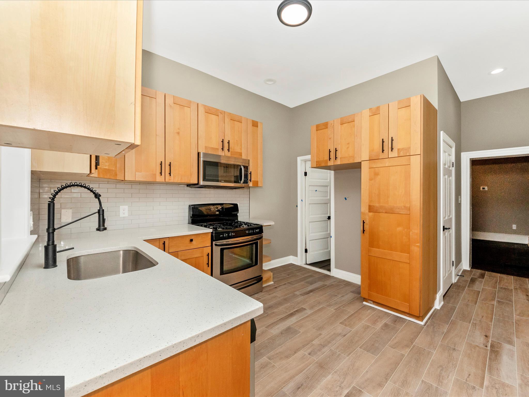 CHARLES VILLAGE - Residential