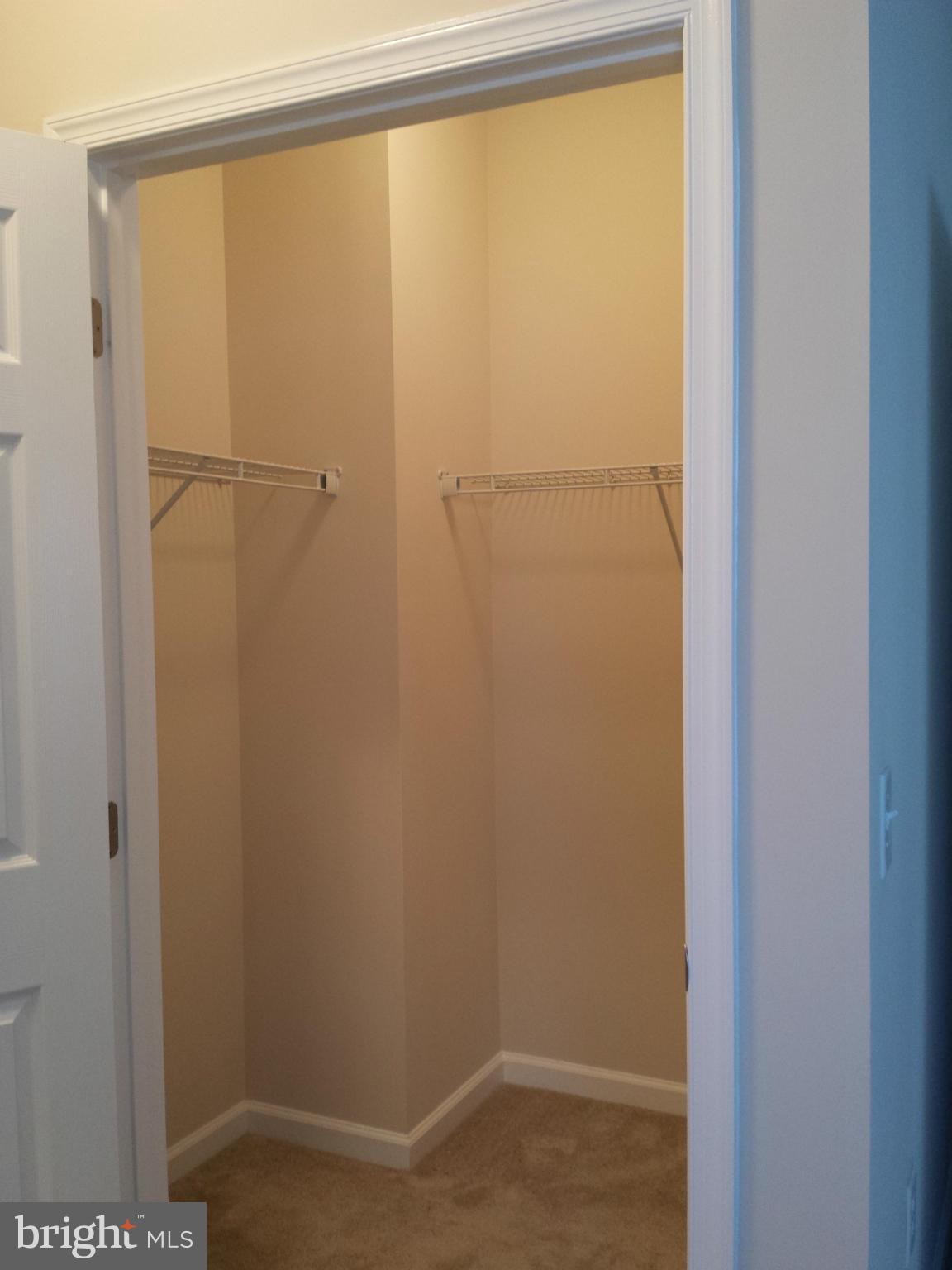 STONEY RUN VILLAGE - Residential Lease