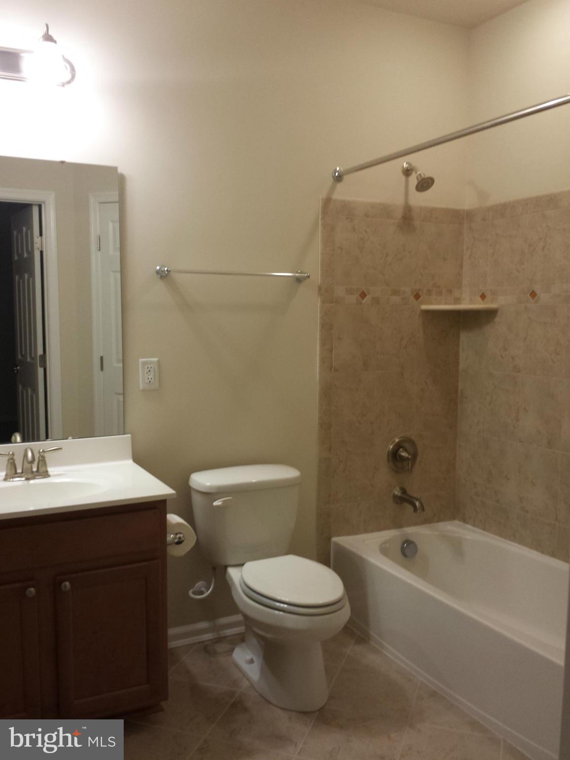 STONEY RUN VILLAGE - Residential Lease