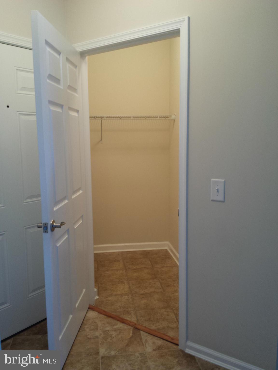 STONEY RUN VILLAGE - Residential Lease