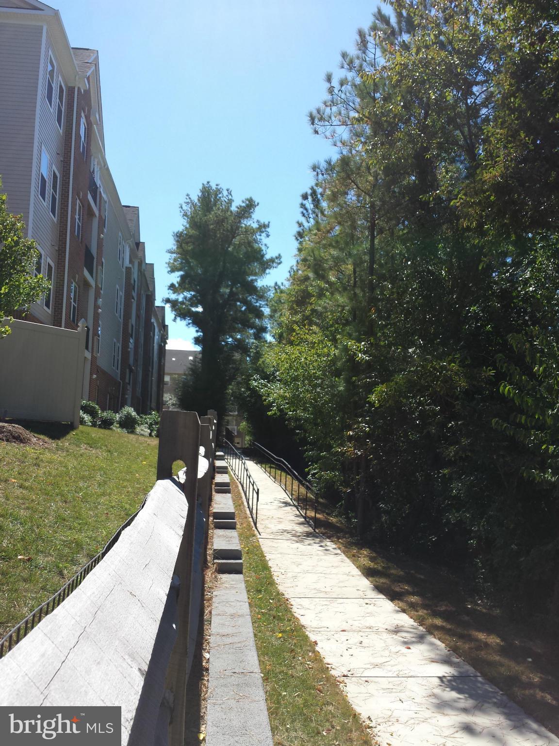 STONEY RUN VILLAGE - Residential Lease