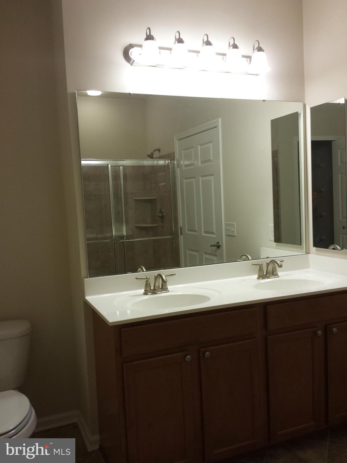 STONEY RUN VILLAGE - Residential Lease