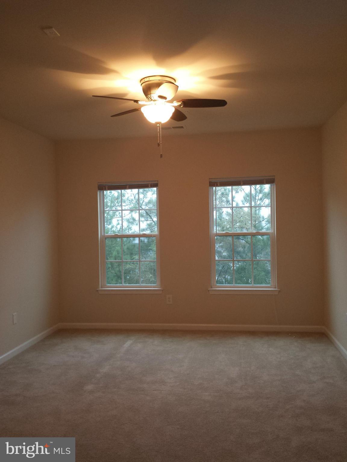 STONEY RUN VILLAGE - Residential Lease