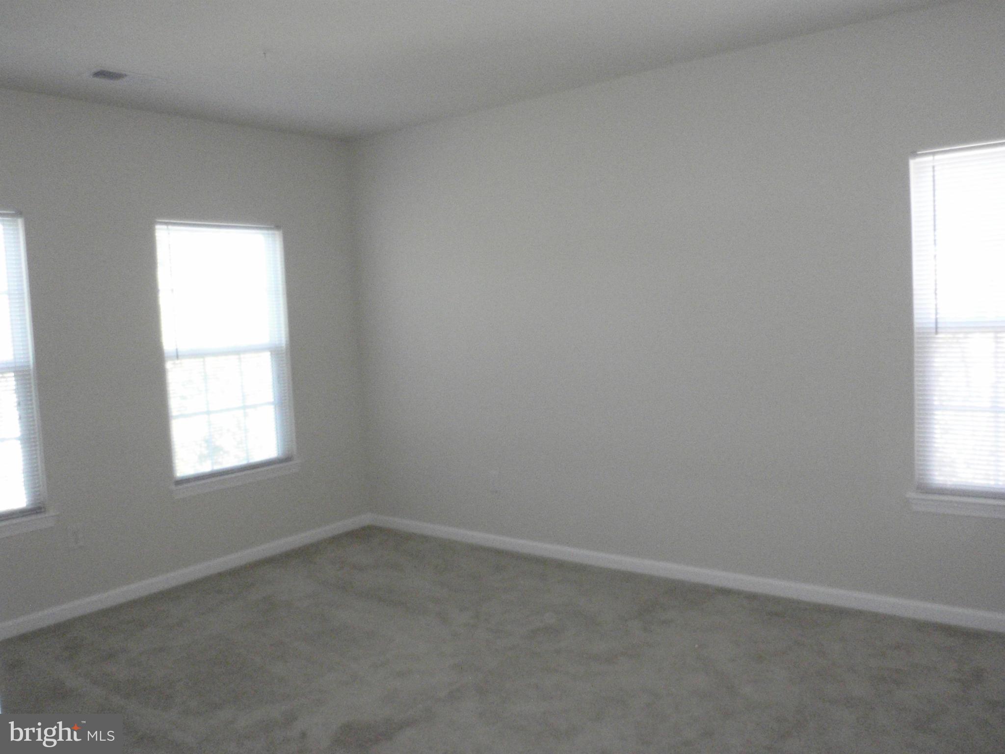 STONEY RUN VILLAGE - Residential Lease