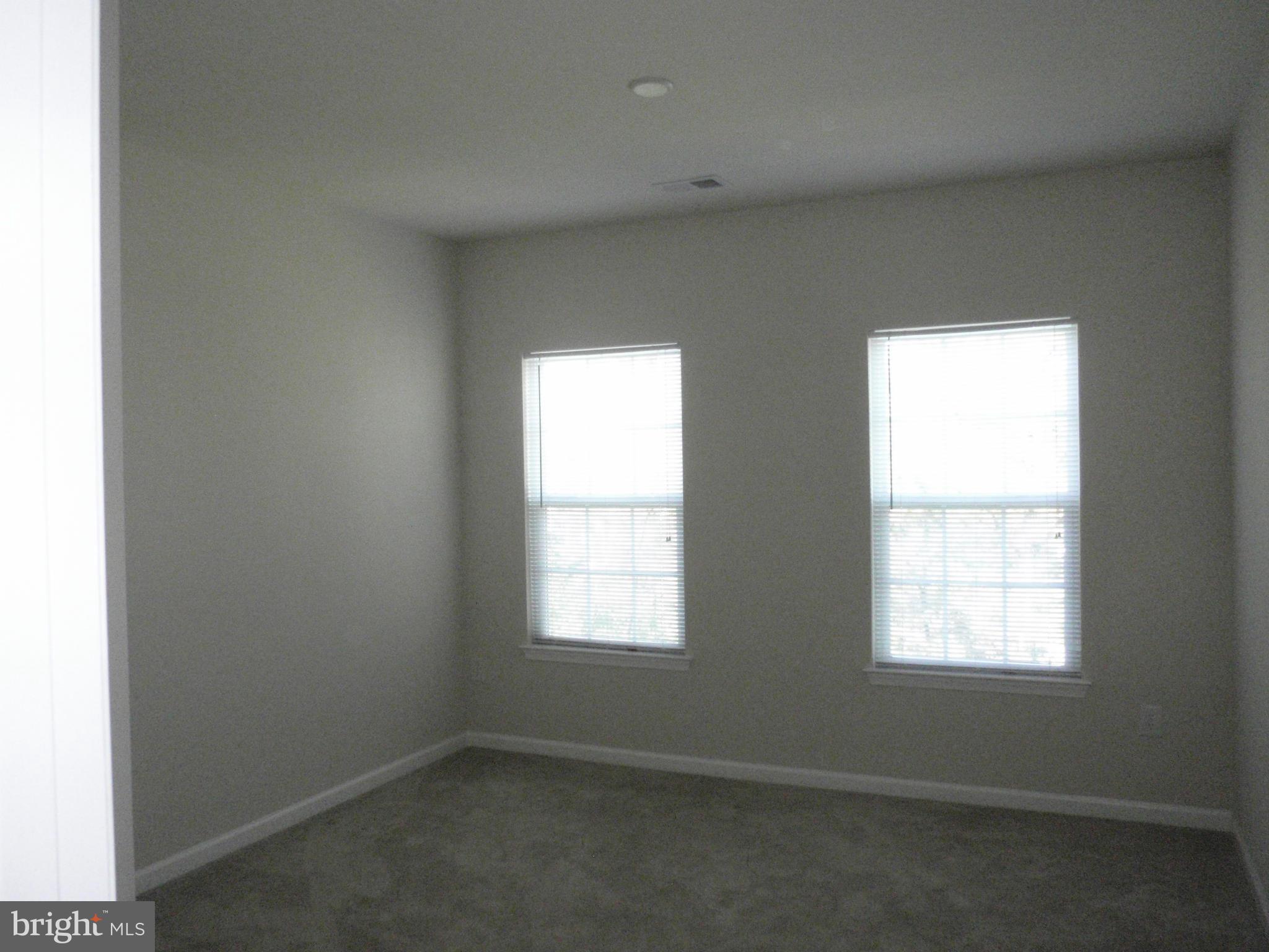 STONEY RUN VILLAGE - Residential Lease