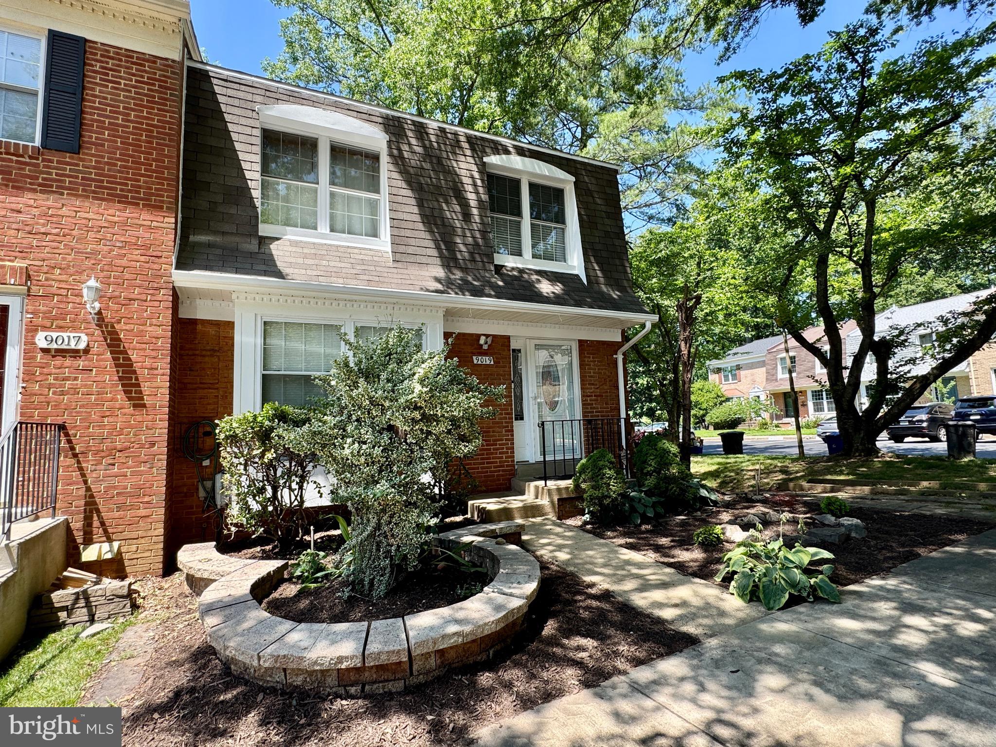 9019 FOX GRAPE LANE