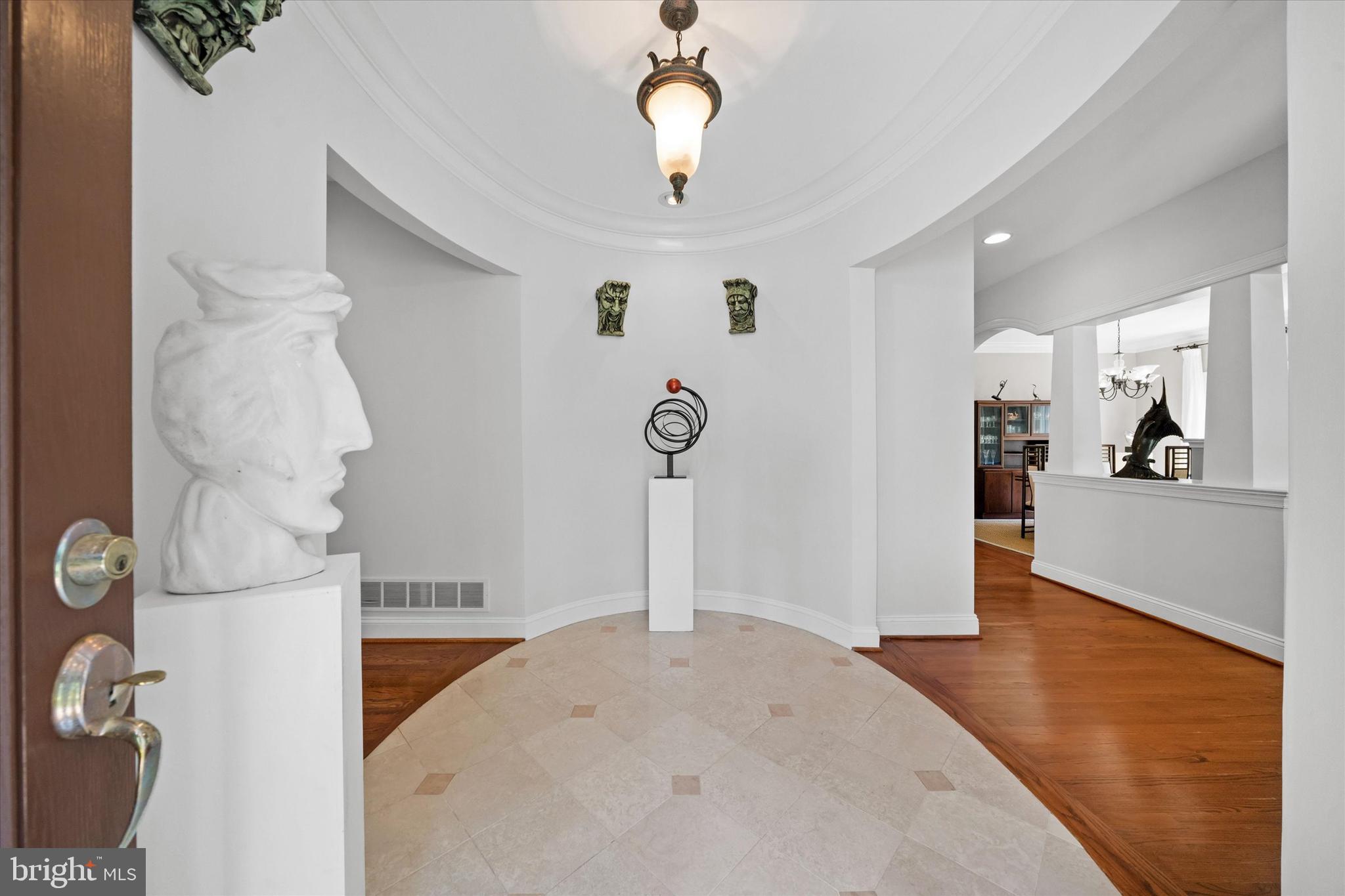 9 E ALDINE DRIVE