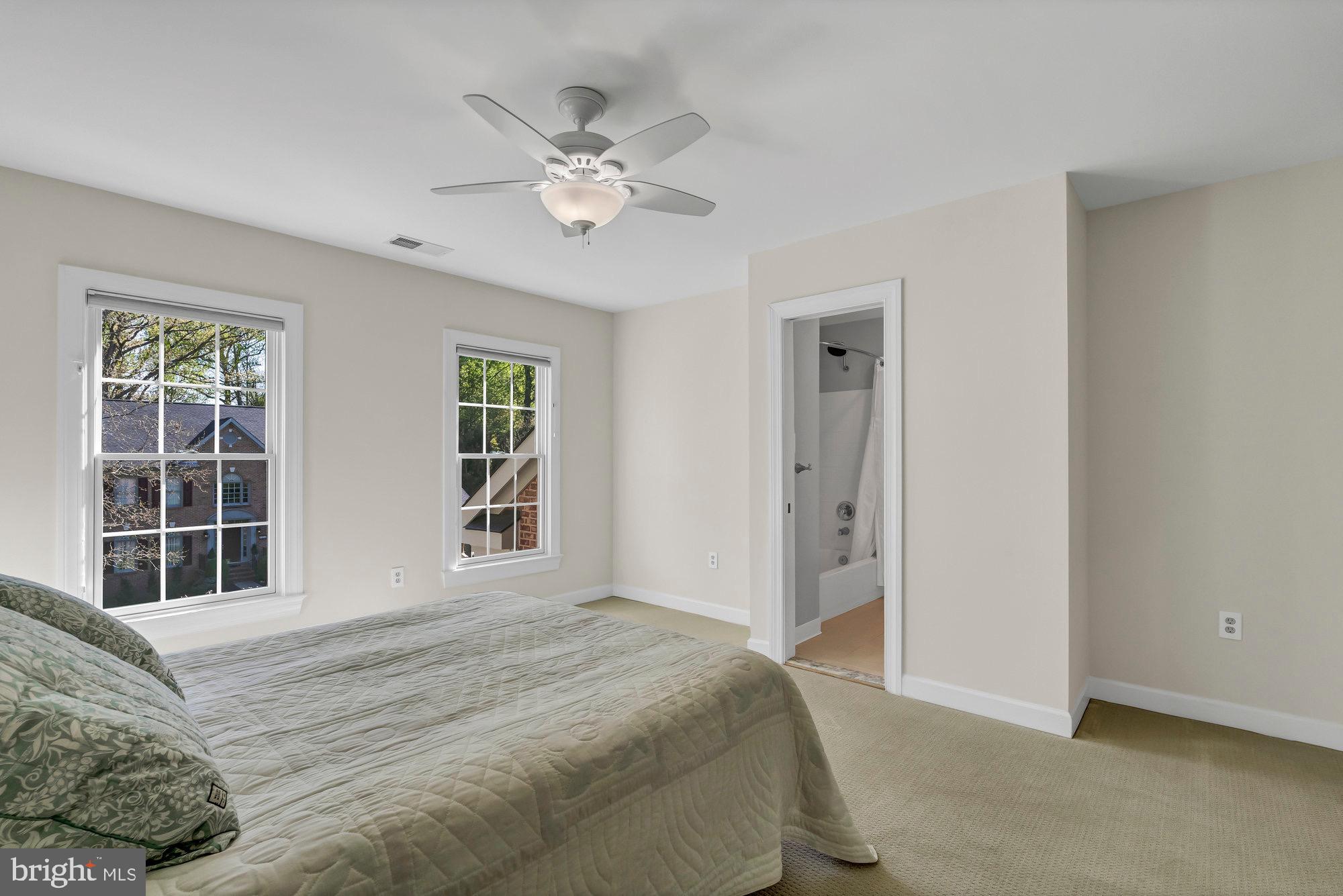 MANORS AT WOLF TRAP - Residential