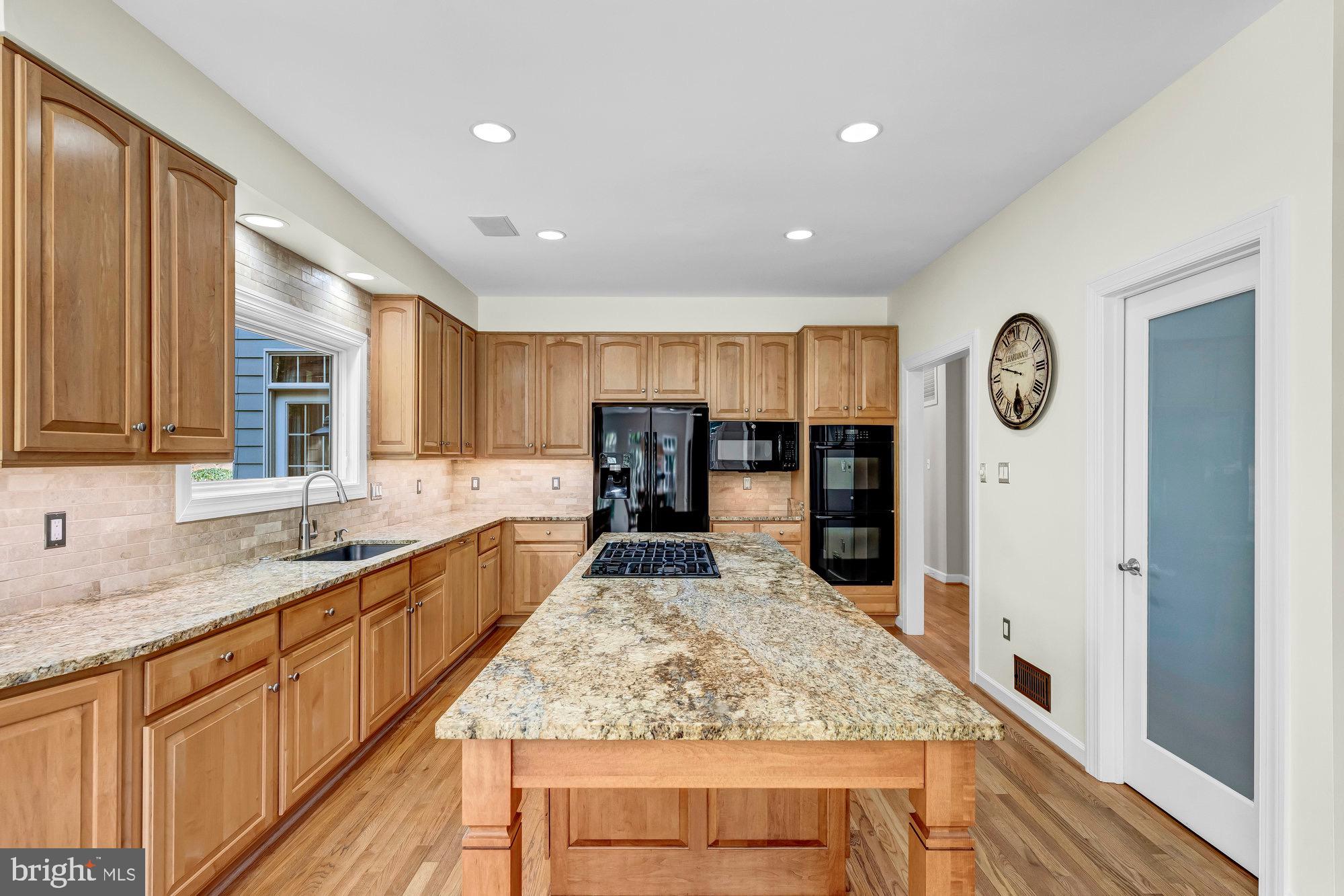 MANORS AT WOLF TRAP - Residential