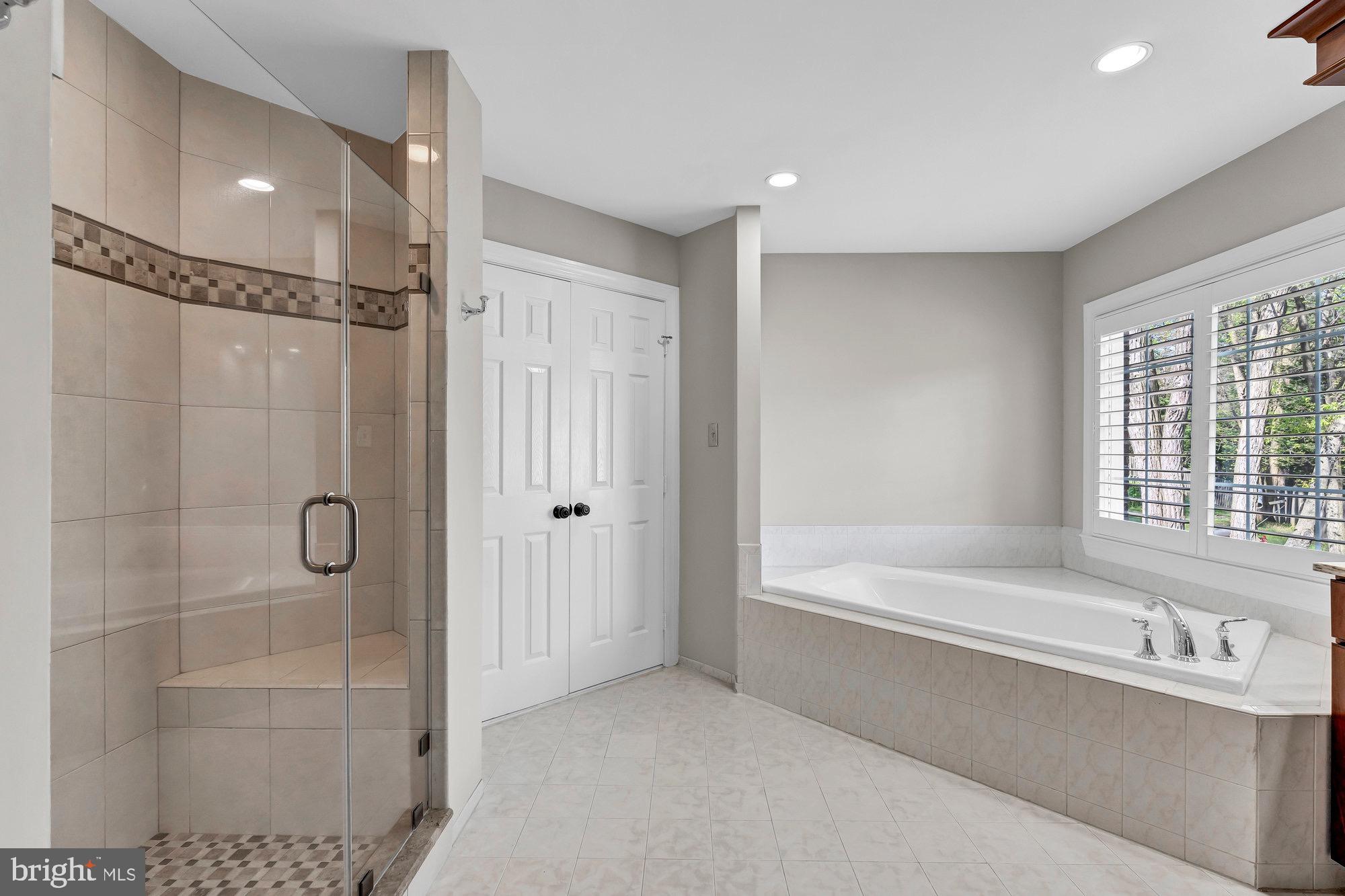 MANORS AT WOLF TRAP - Residential