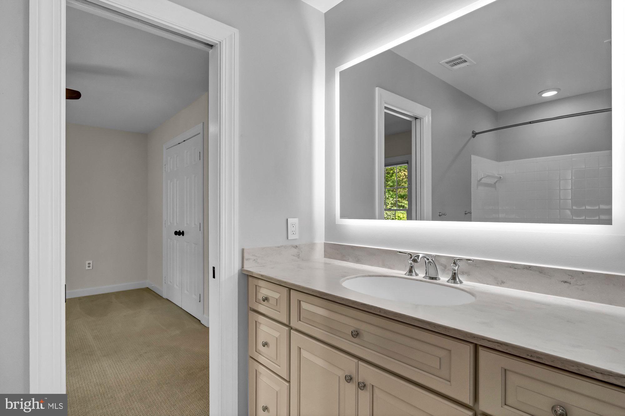 MANORS AT WOLF TRAP - Residential