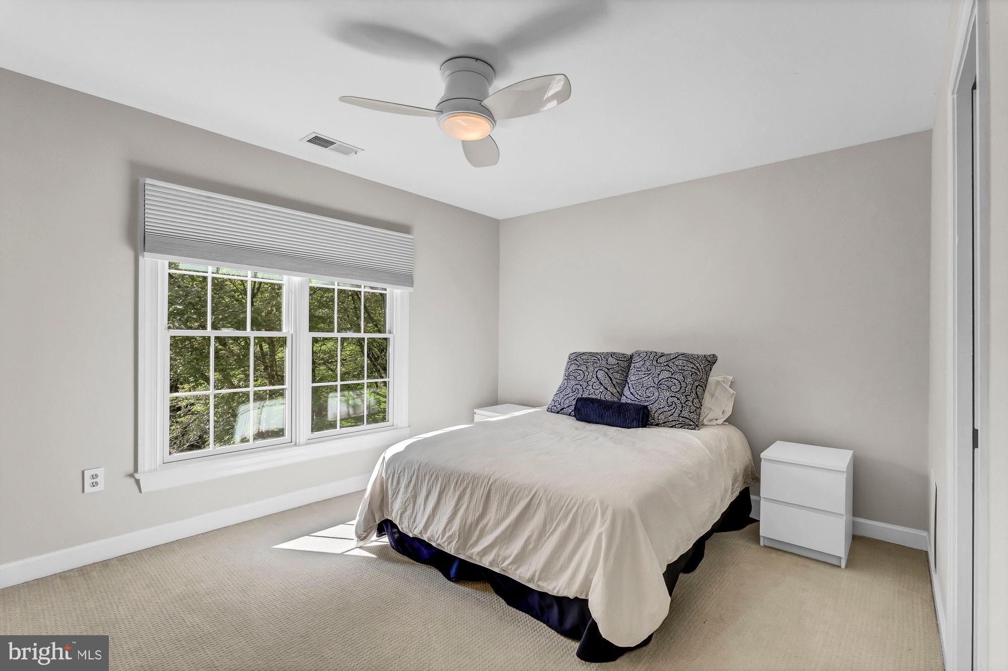 MANORS AT WOLF TRAP - Residential