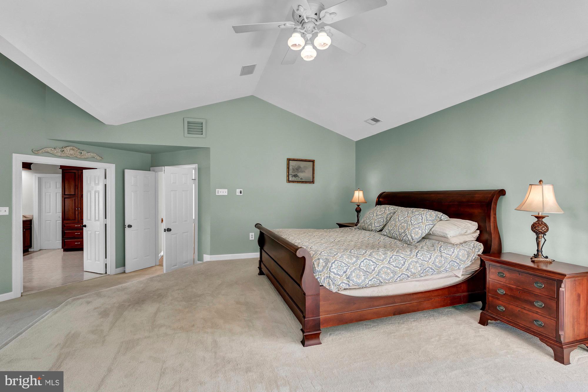 MANORS AT WOLF TRAP - Residential