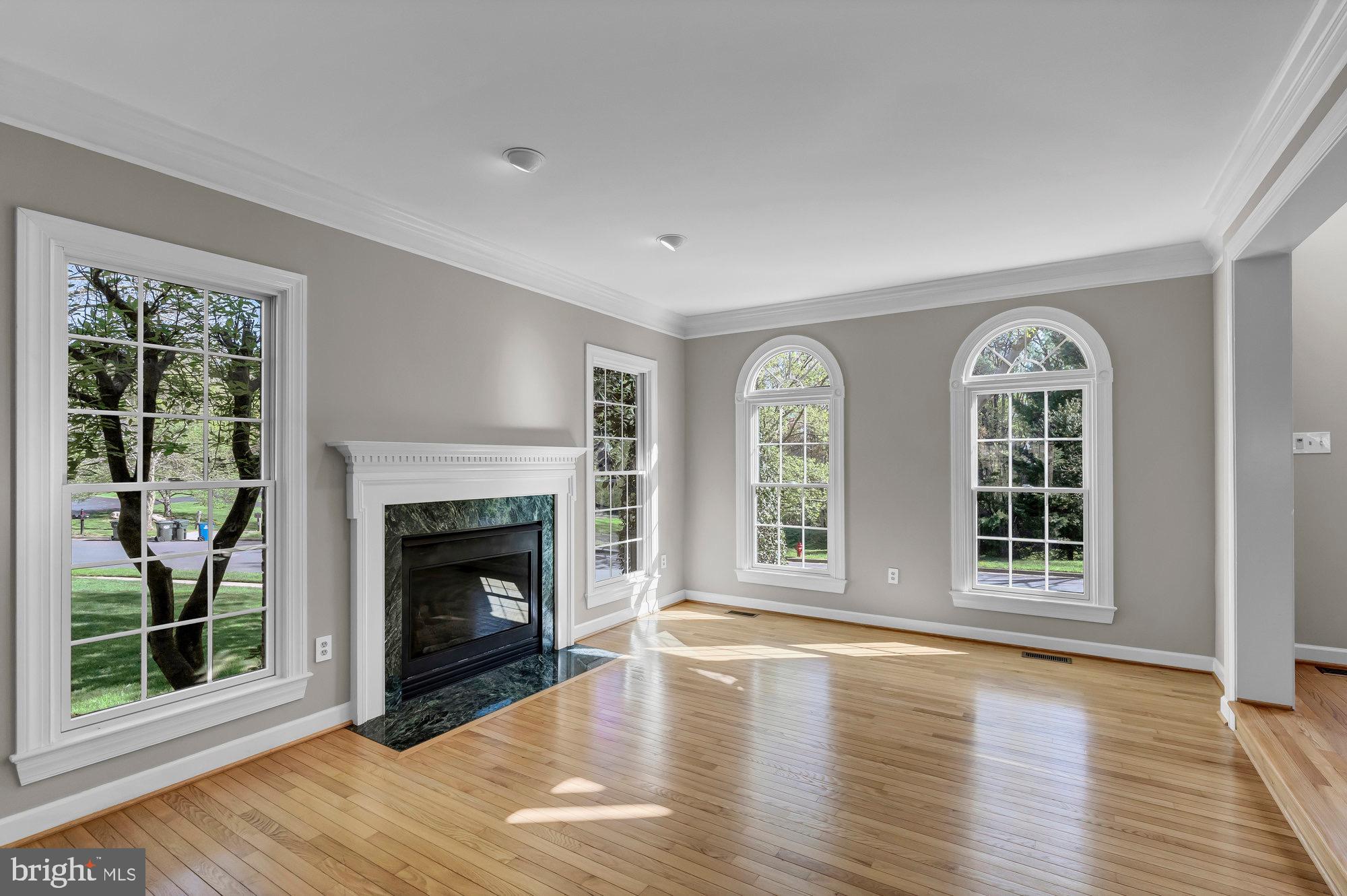 MANORS AT WOLF TRAP - Residential