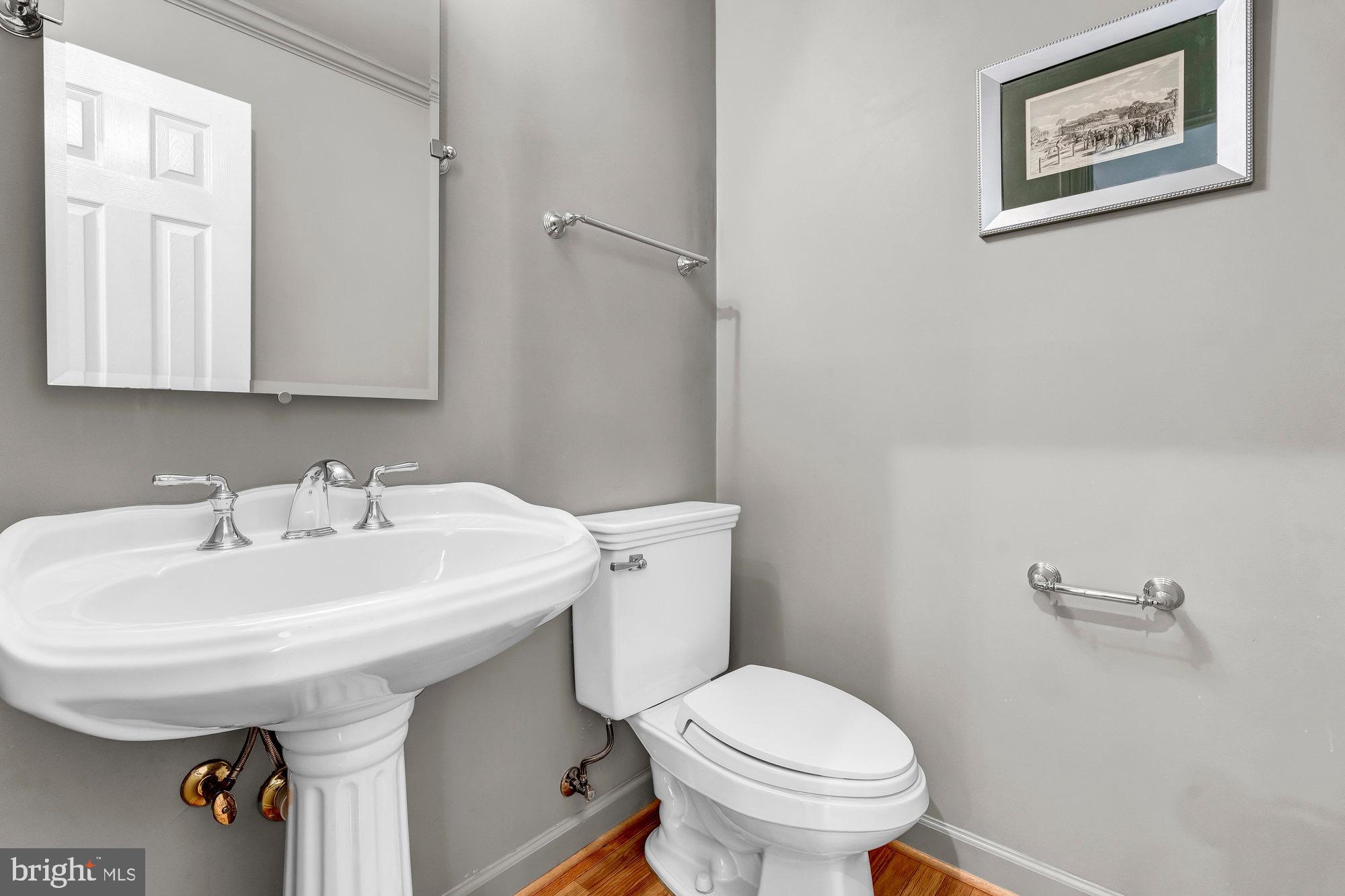 MANORS AT WOLF TRAP - Residential